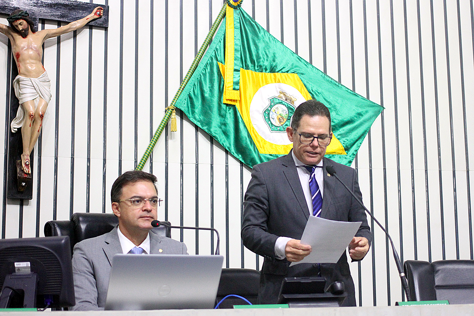 Leitura do expediente da sessão legislativa desta quinta-feira