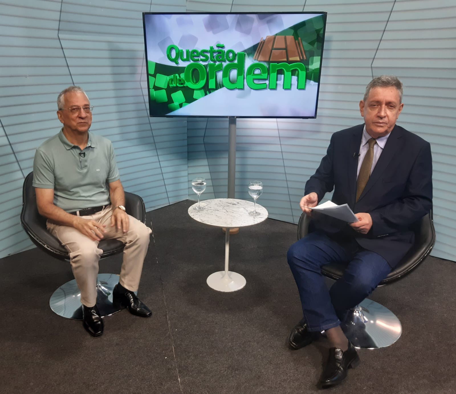 O professor da UFC, Antônio Geraldo Ferreira, e o jornalista Renato Abreu