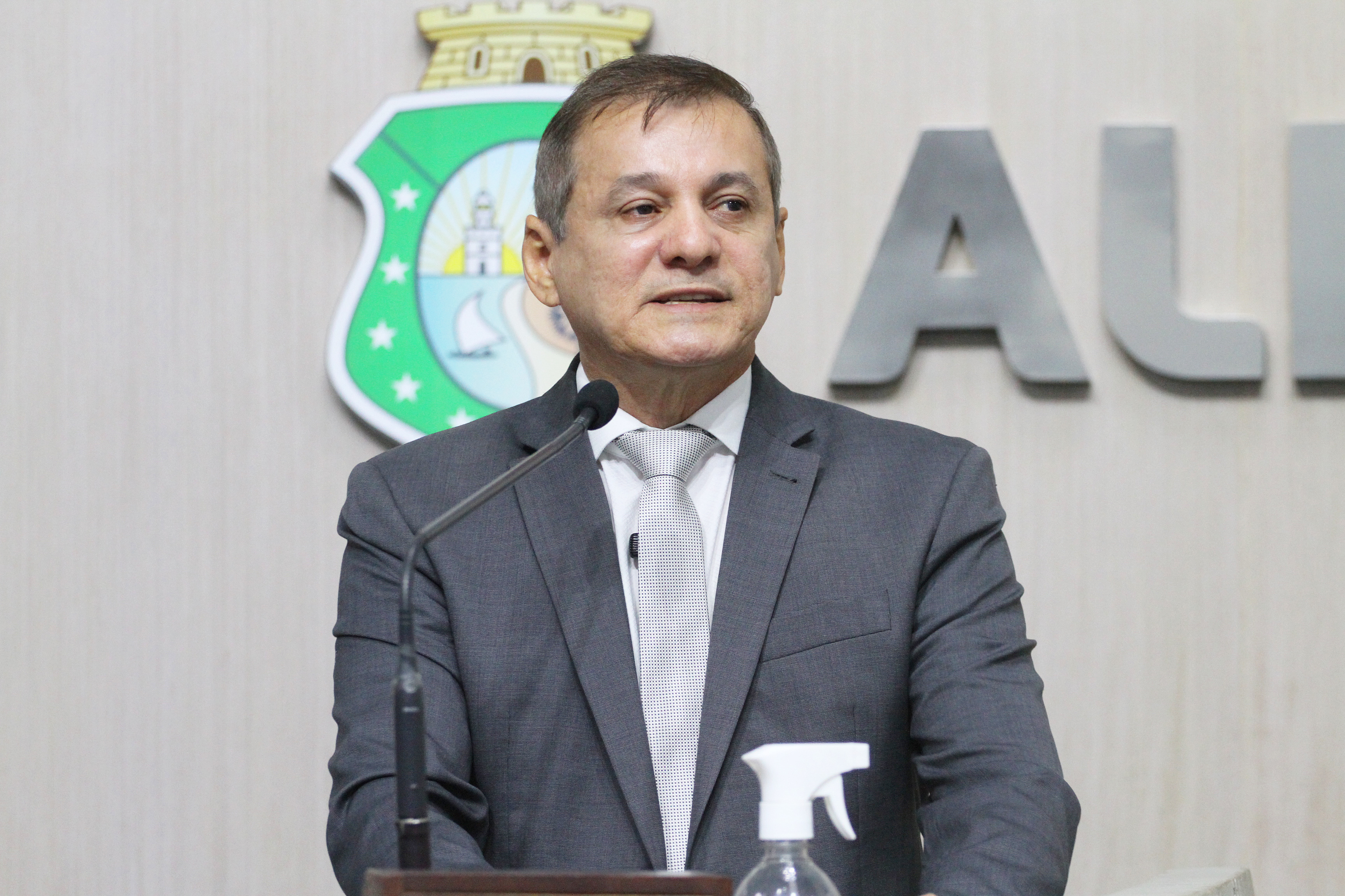 Deputado Firmo Camurça (União)