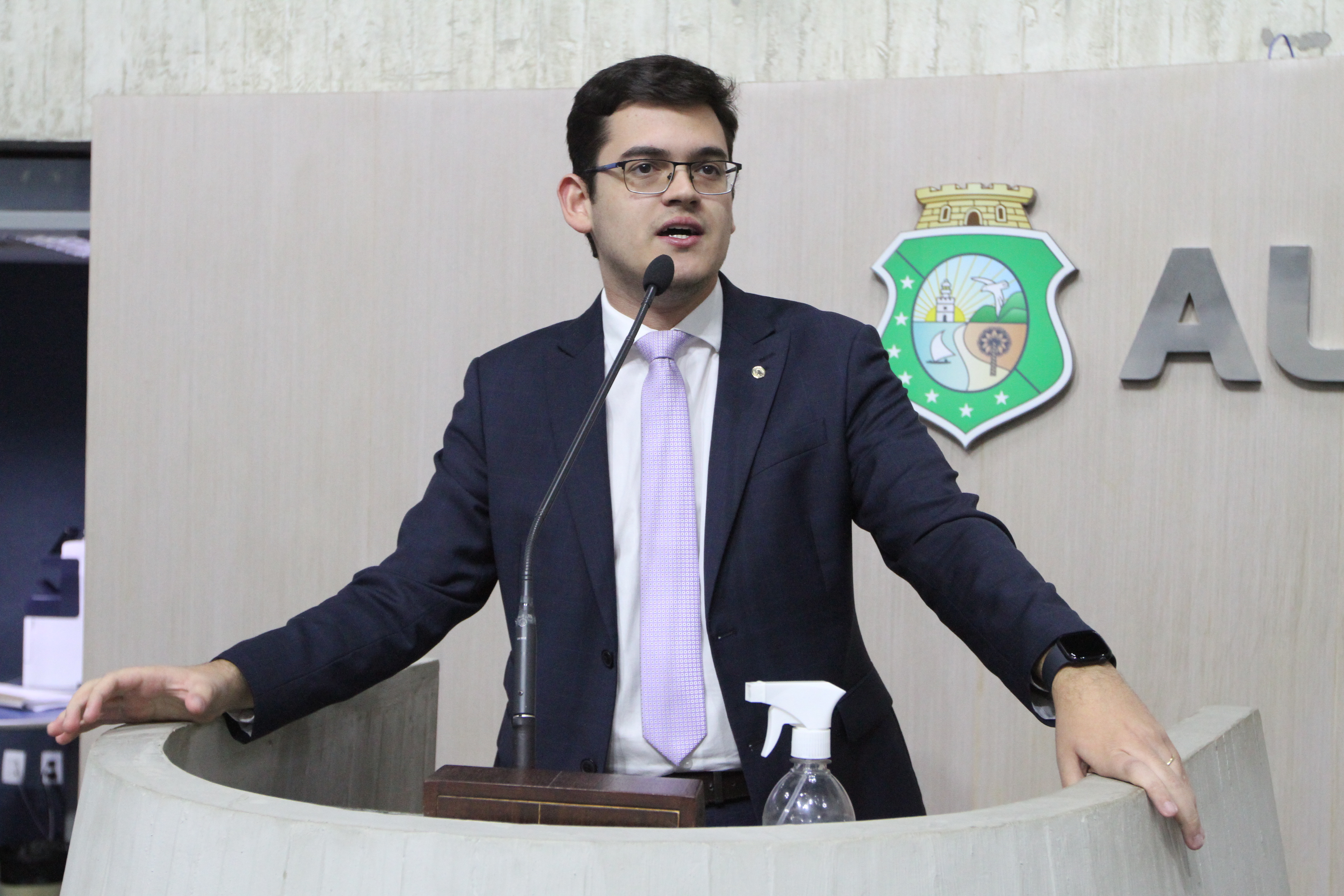 Carmelo Neto pede apoio para a implantação de emendas impositivas no Ceará