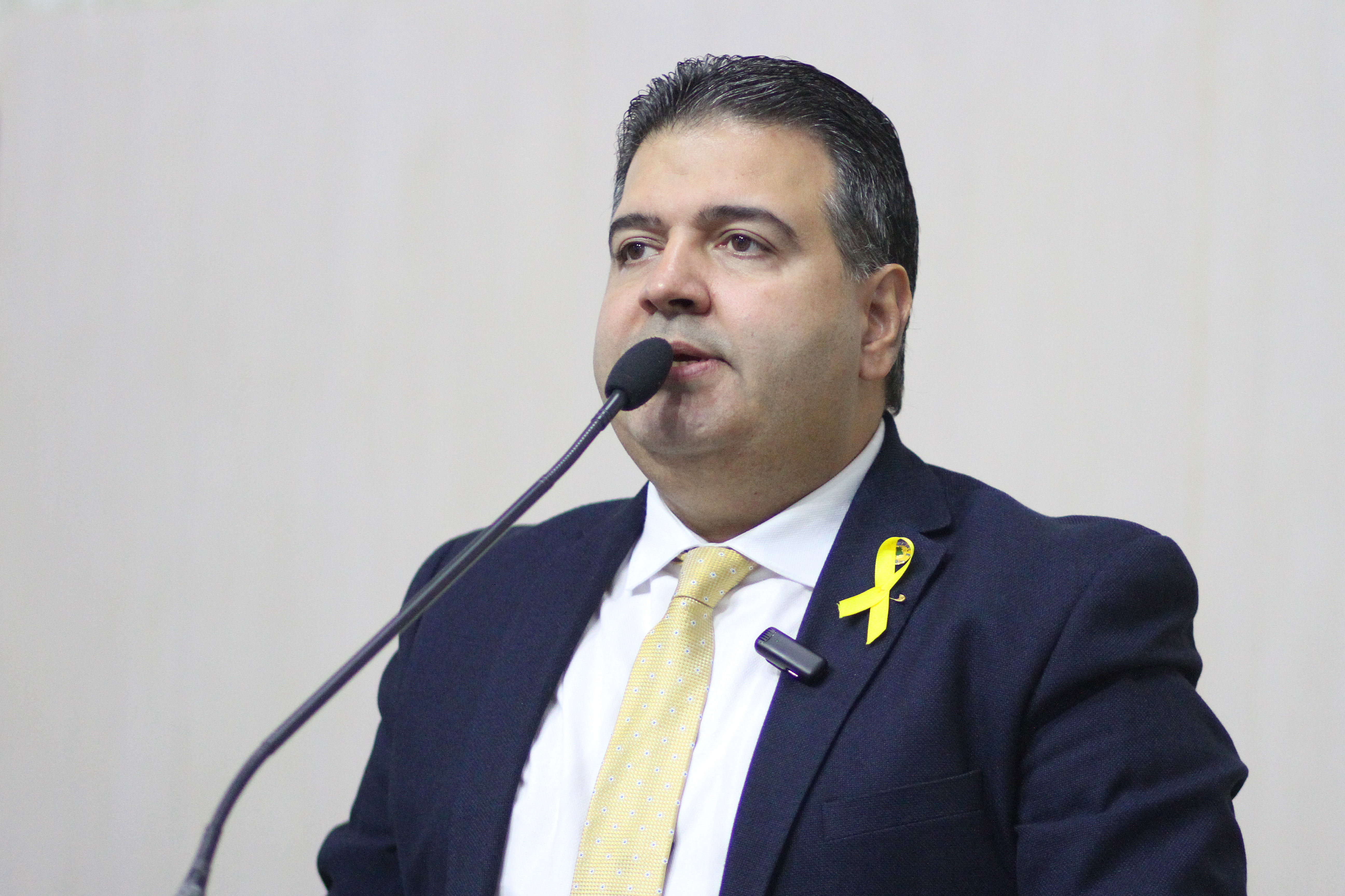Felipe Mota cobra repasses de recursos para Santas Casas