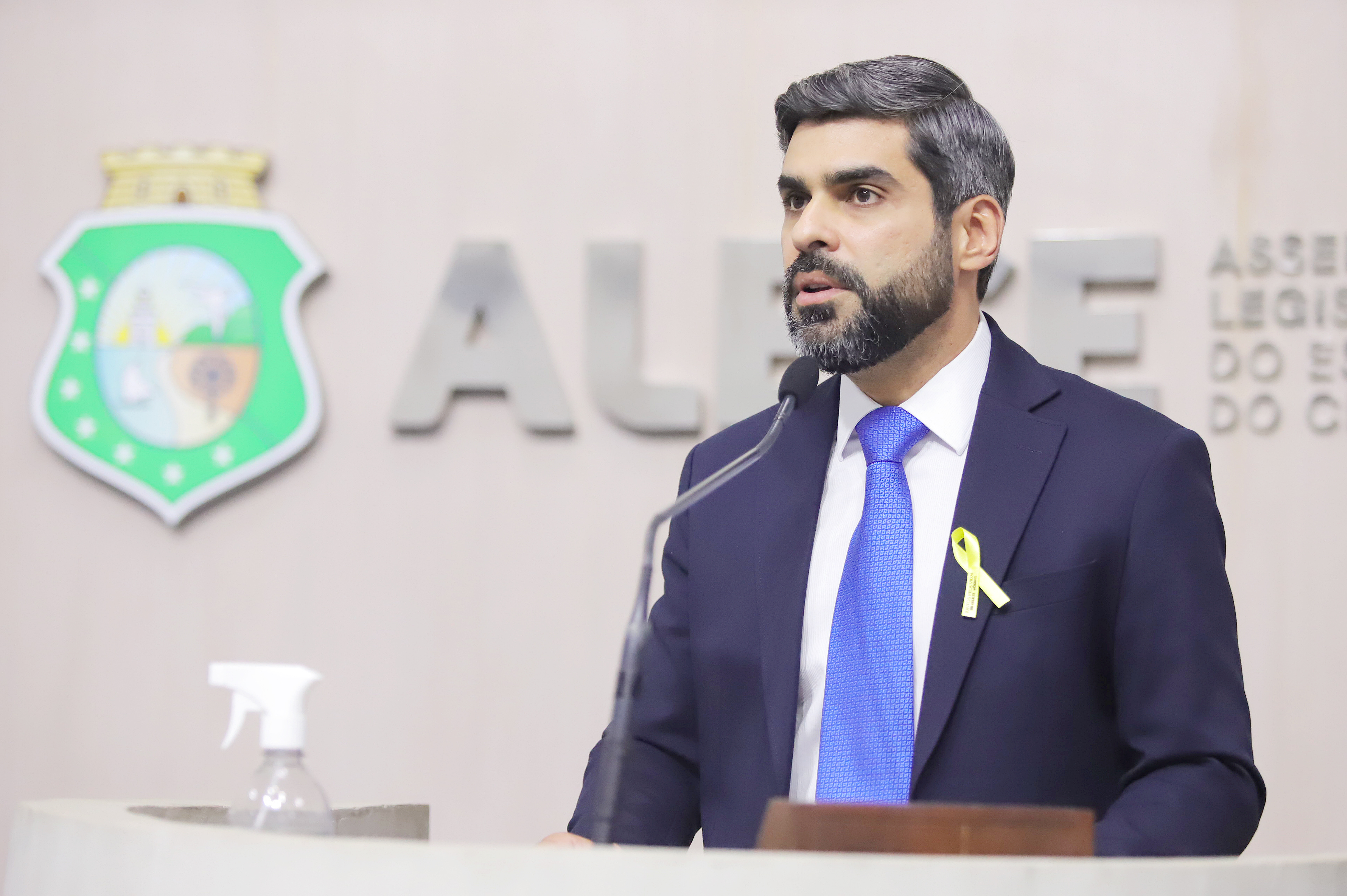 Queiroz Filho comemora disponibilização de remédio para fibrose cística pelo SUS