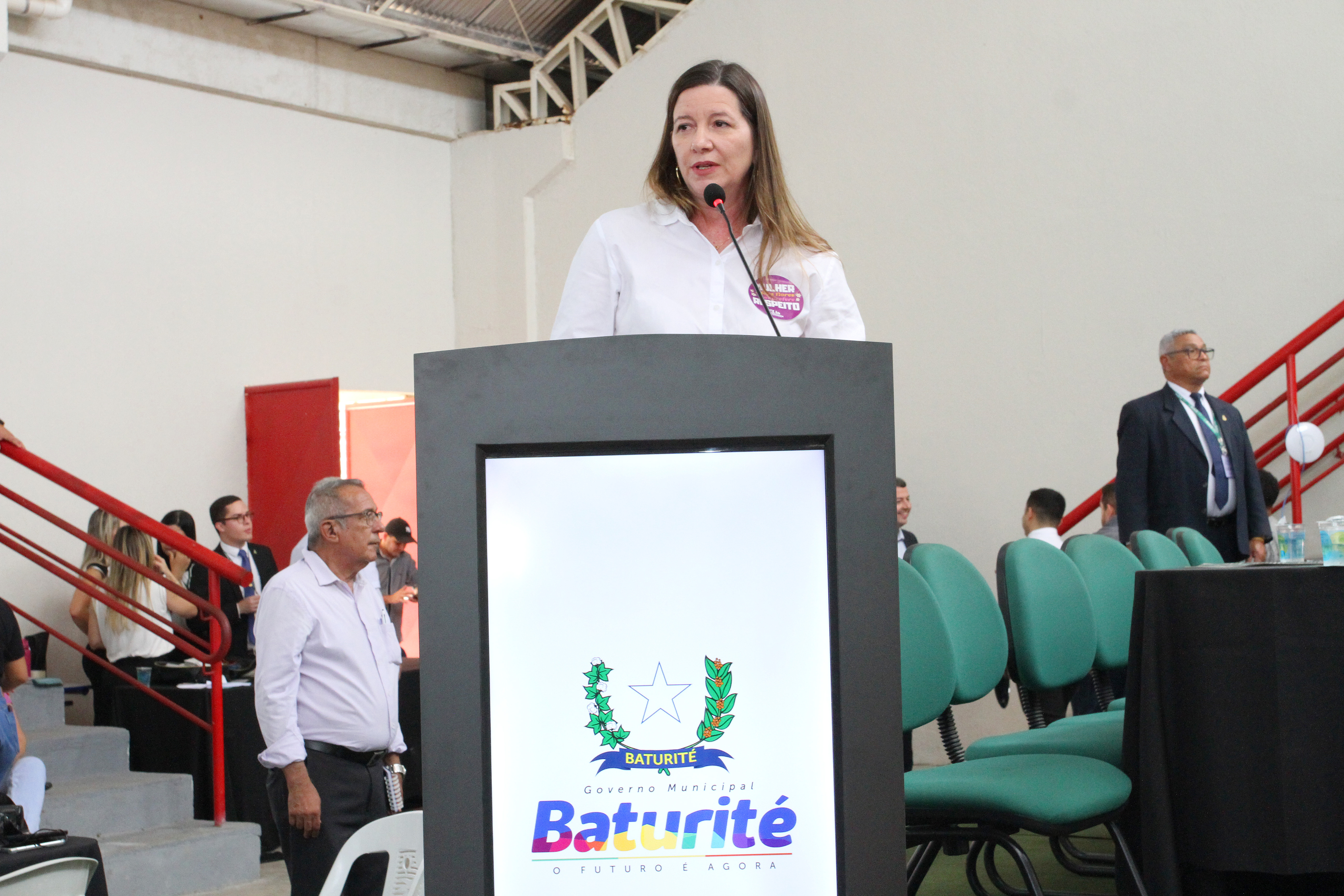 Lia Gomes comenta ações da Procuradoria da Mulher em sessão itinerante