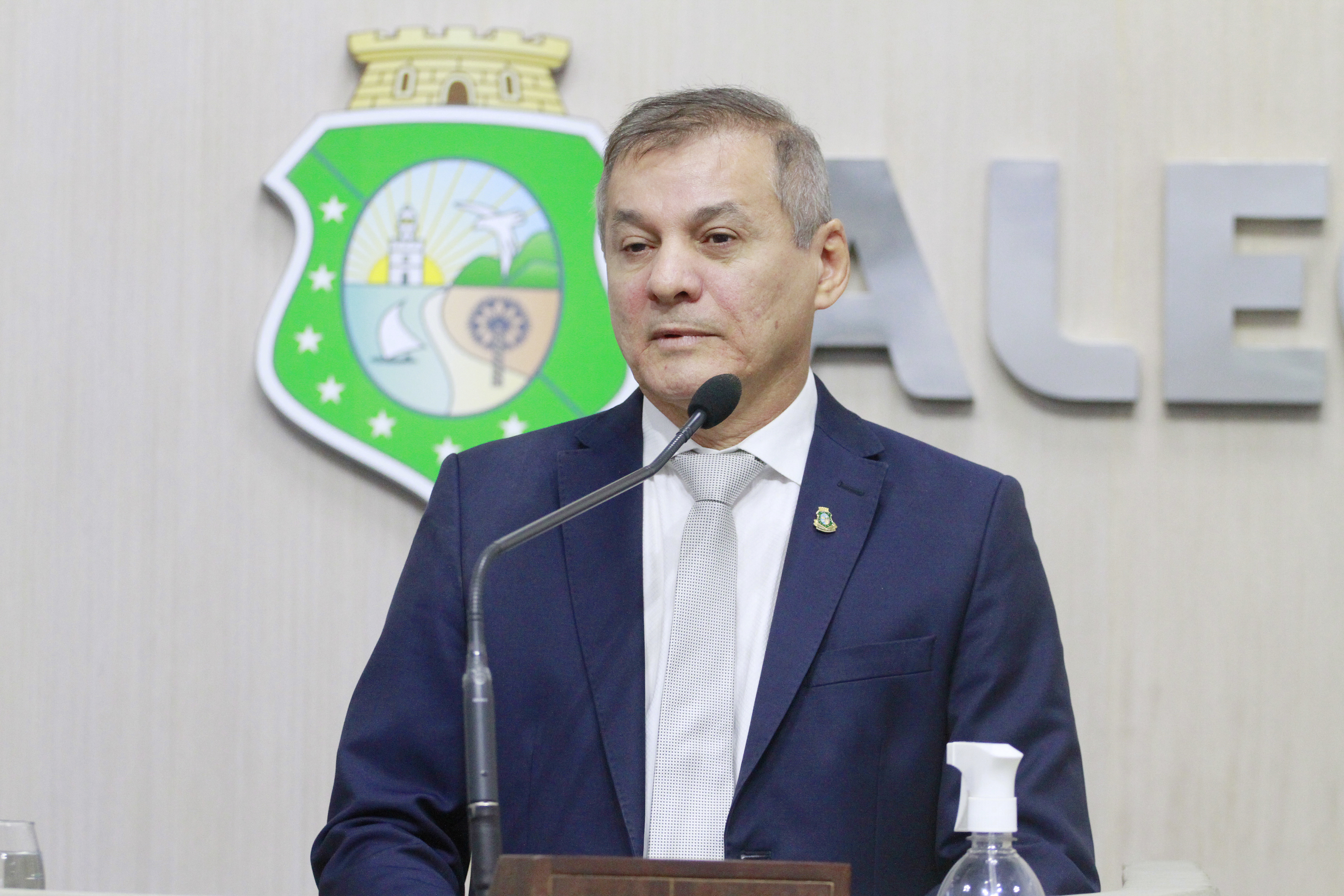 Deputado Firmo Camurça (União)