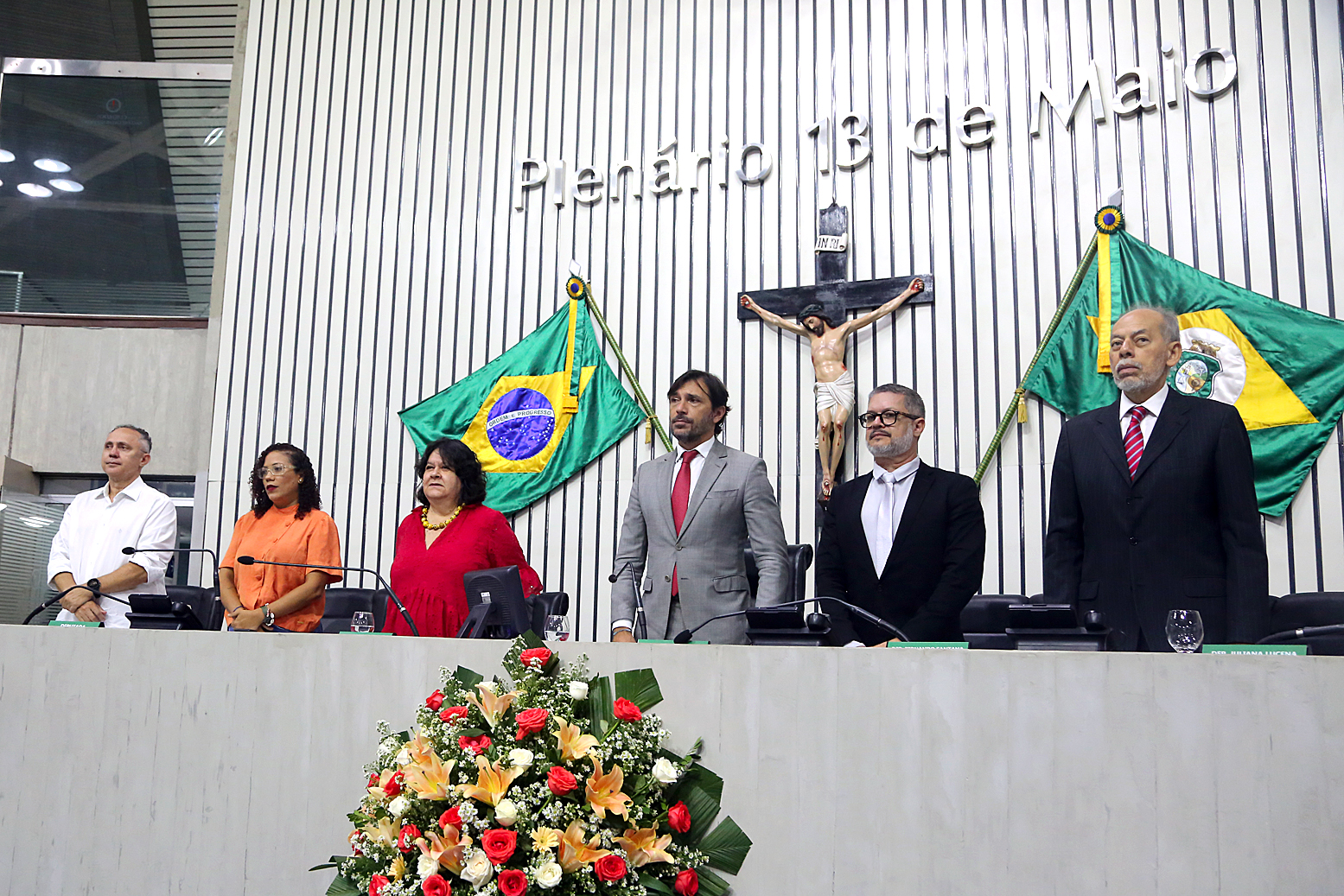 sessão solene em homenagem aos 15 anos de fundação do Instituto Olhar