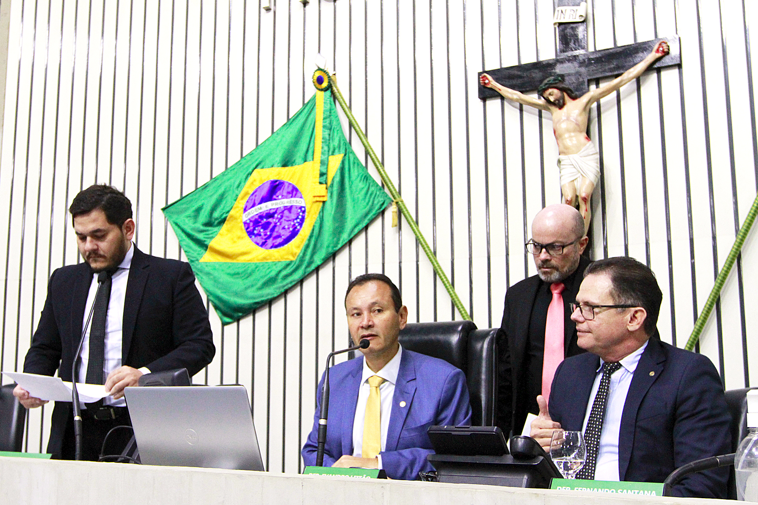 Abertura dos trabalhos da sessão legislativa desta terça-feira