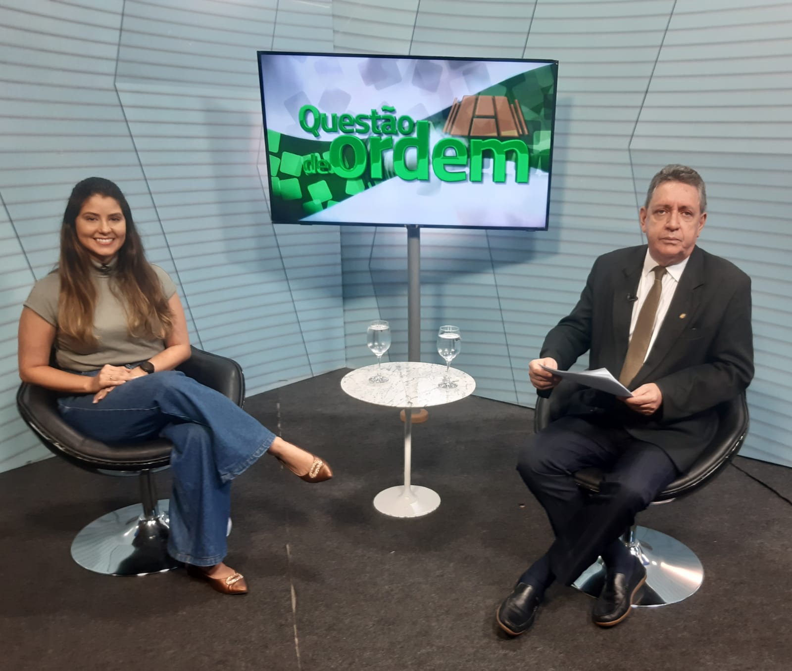 Médica infectologista Glaura Fernandes e jornalista Renato Abreu