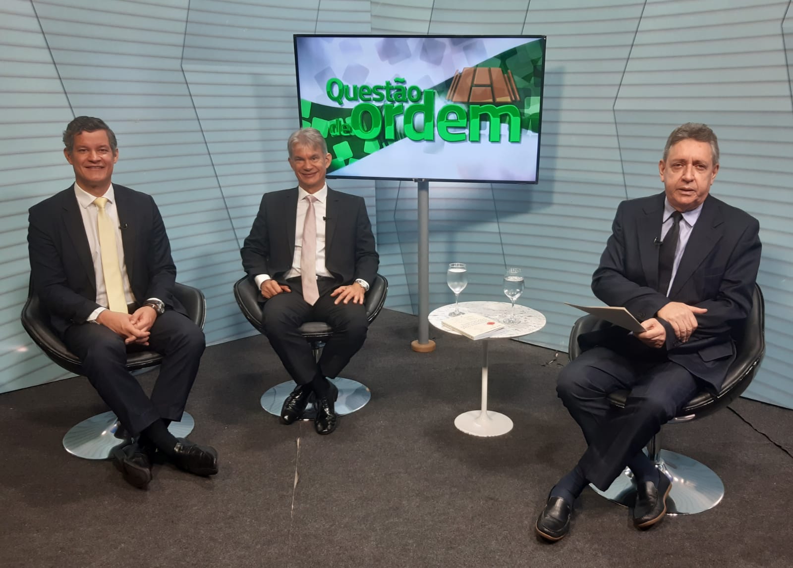 Advogados Hugo de Brito Machado Segundo, Schubert Machado e jornalista Renato Abreu