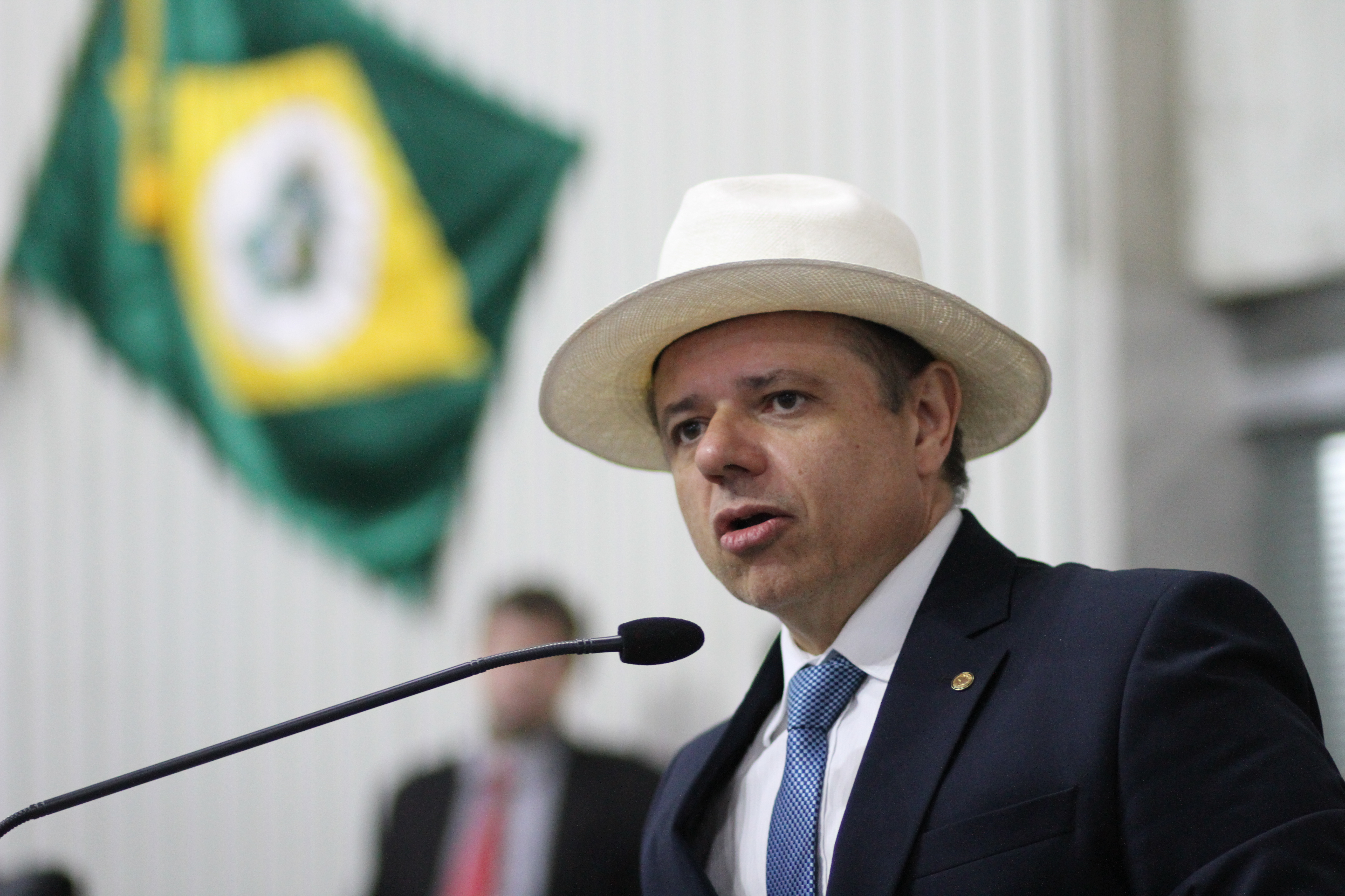 Cláudio Pinho cobra debates sobre pautas de interesse do povo cearense