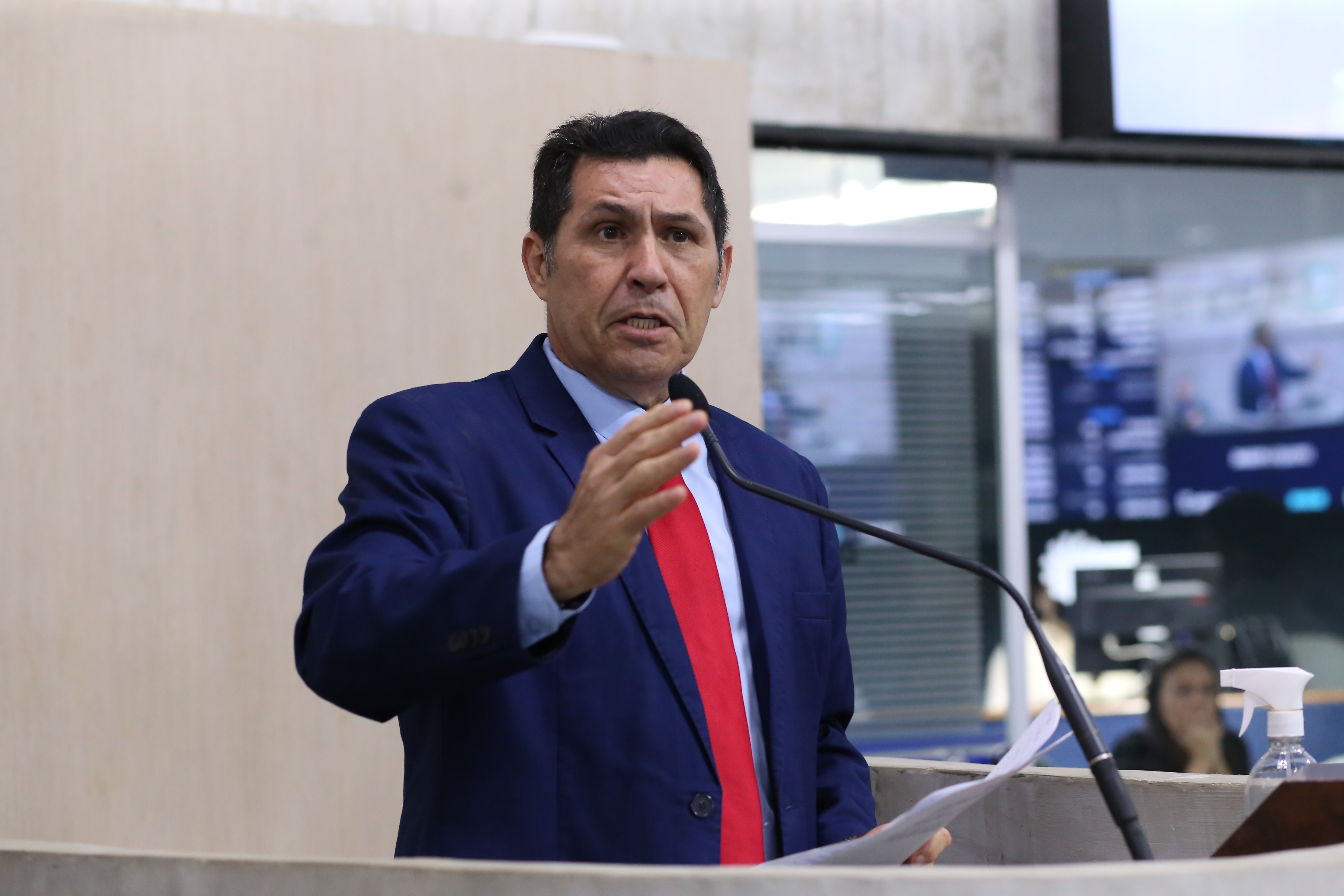 De Assis Diniz defende ações de Lula em comparação ao Governo Bolsonaro