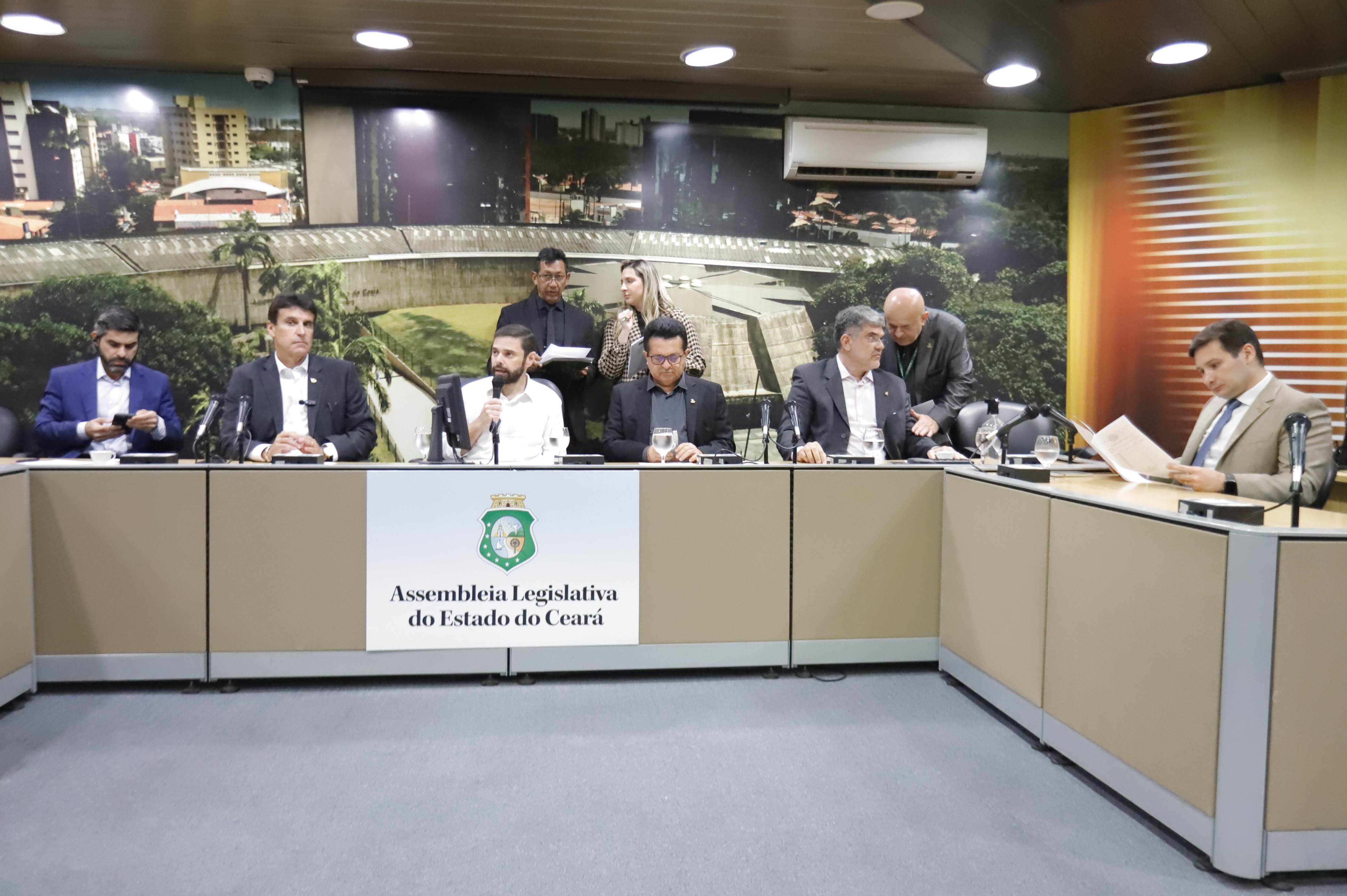 CCJR aprova mensagem que disciplina a doação e a reutilização de alimentos no CE