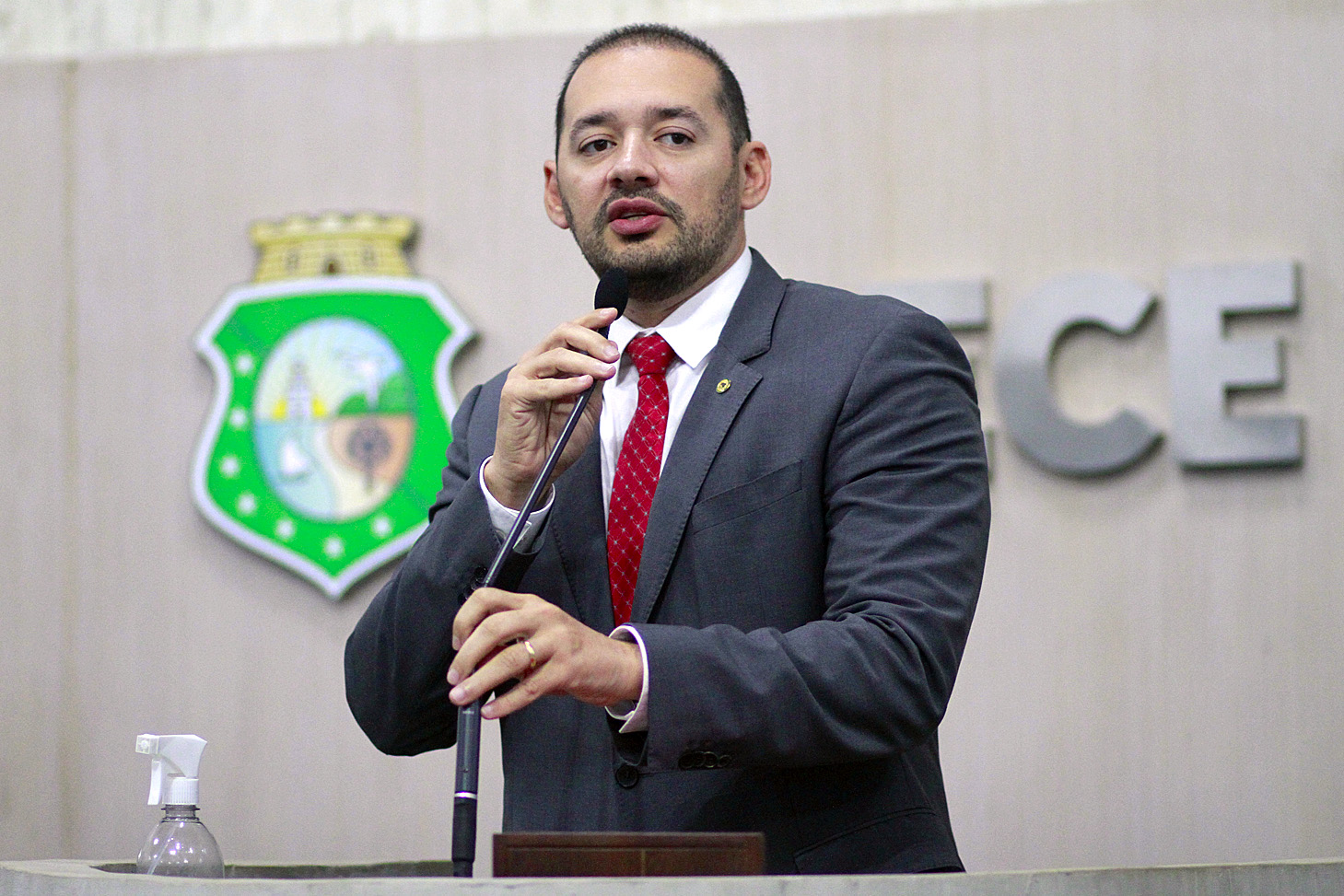 Danniel Oliveira destaca necessidade de plano de ação de prevenção a catástrofes