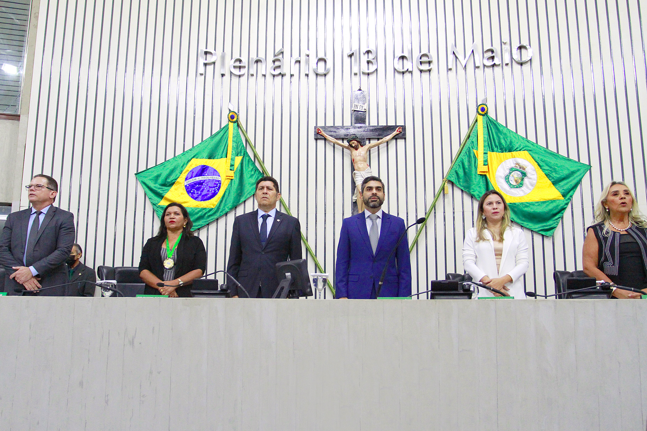 Sessão solene em alusão ao Dia Internacional da Enfermagem