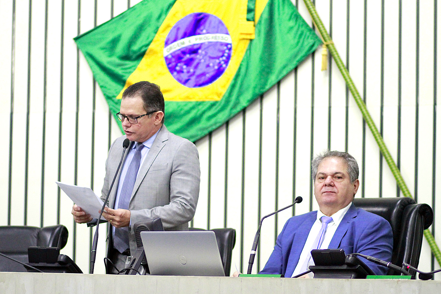 Leitura do expediente da sessão legislativa desta terça-feira