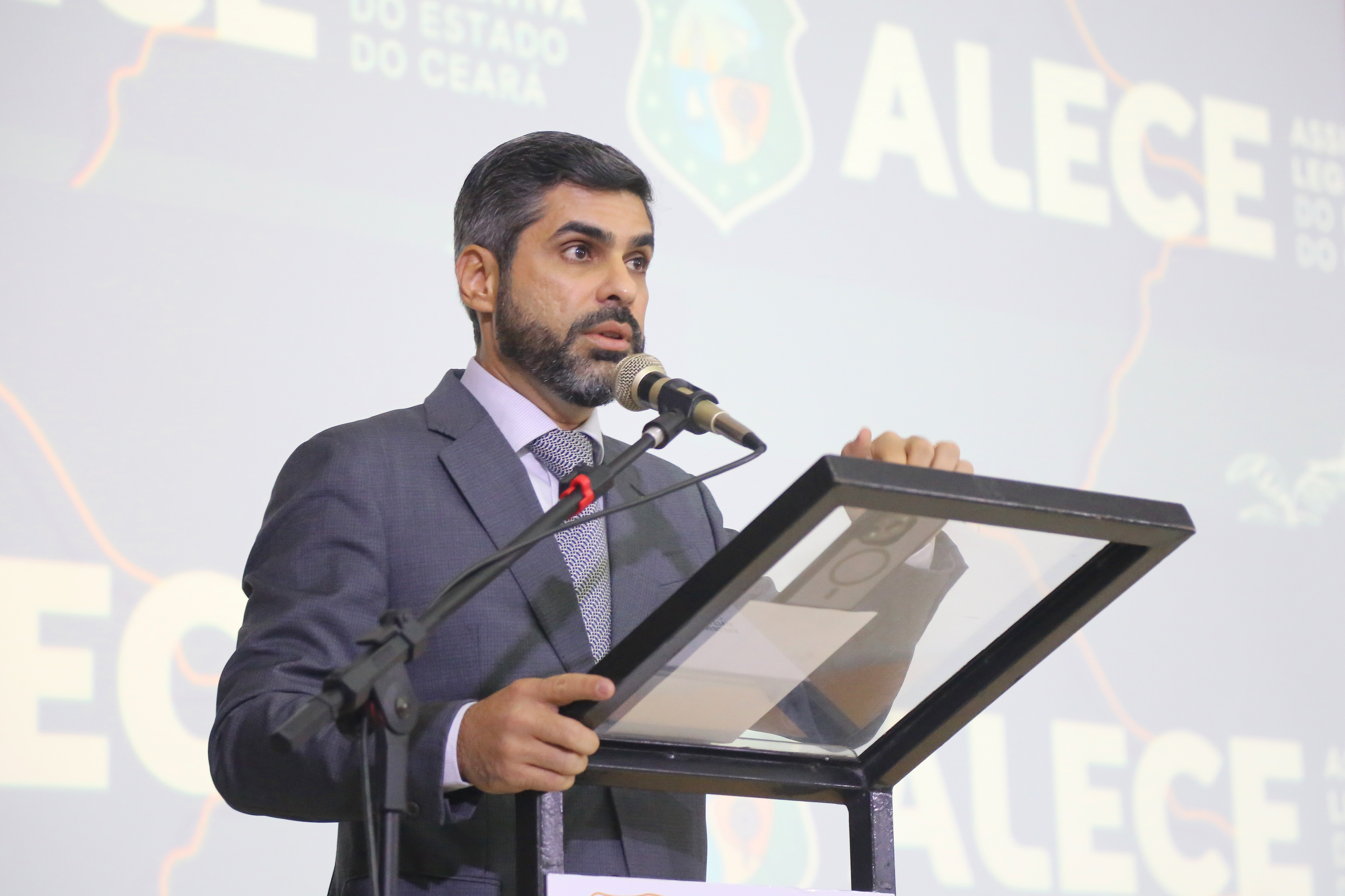 Deputado Queiroz Filho (PDT)