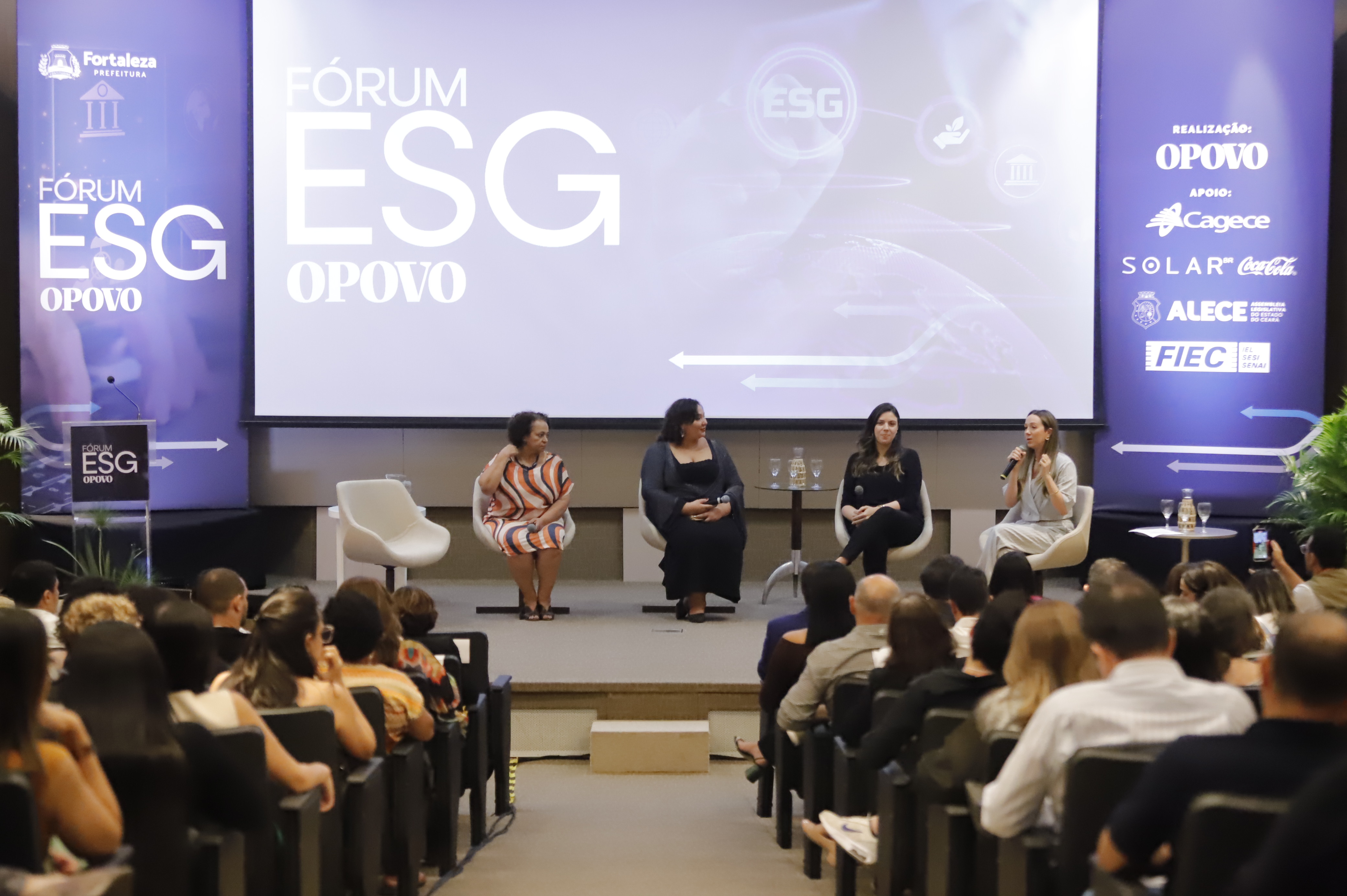 O painel Social reuniu representantes da Alece, da Secretaria da Igualdade Racial do Ceará e do grupo M. Dias Branco. Foto: Dário Gabriel