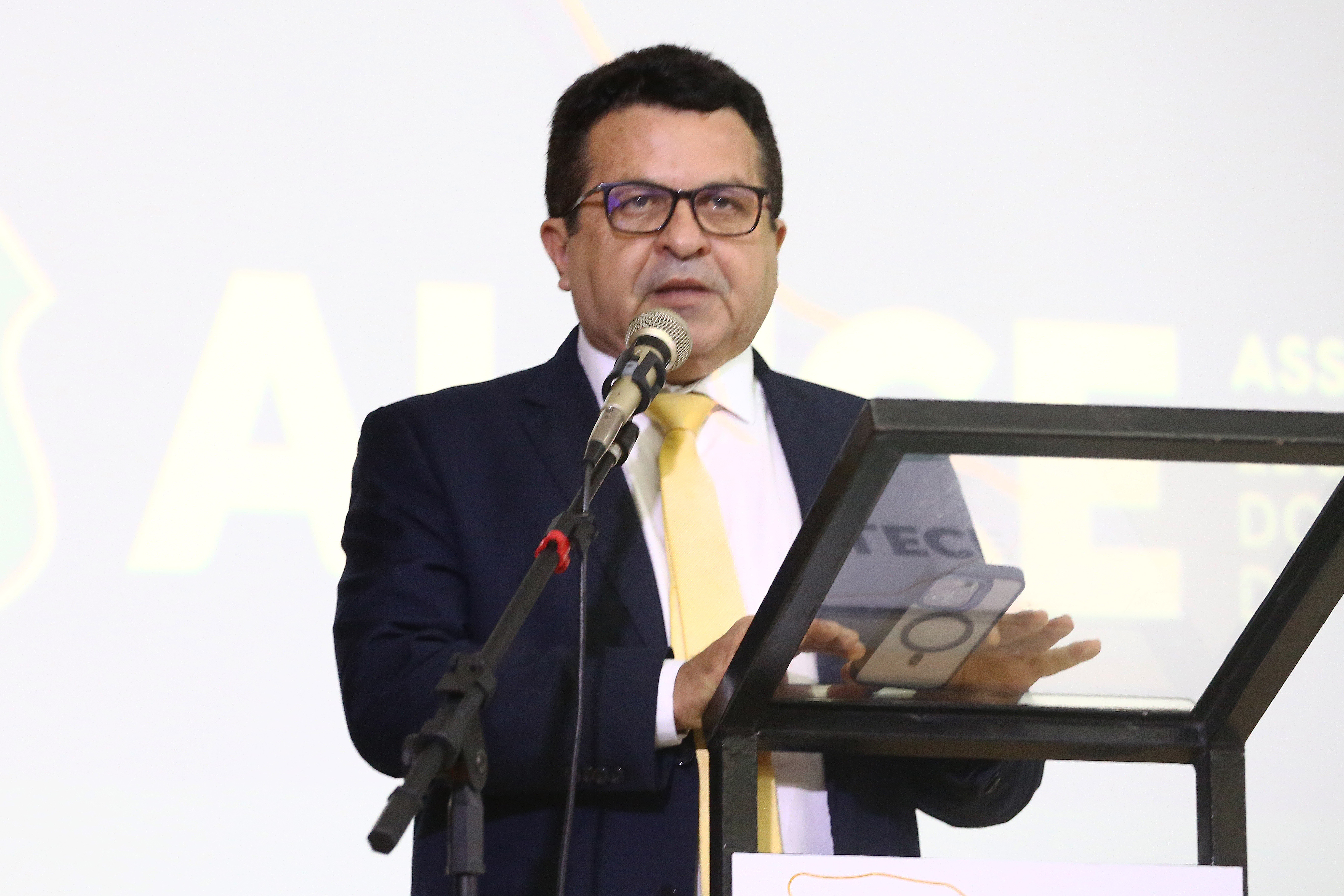 Deputado Jeová Mota (PDT)