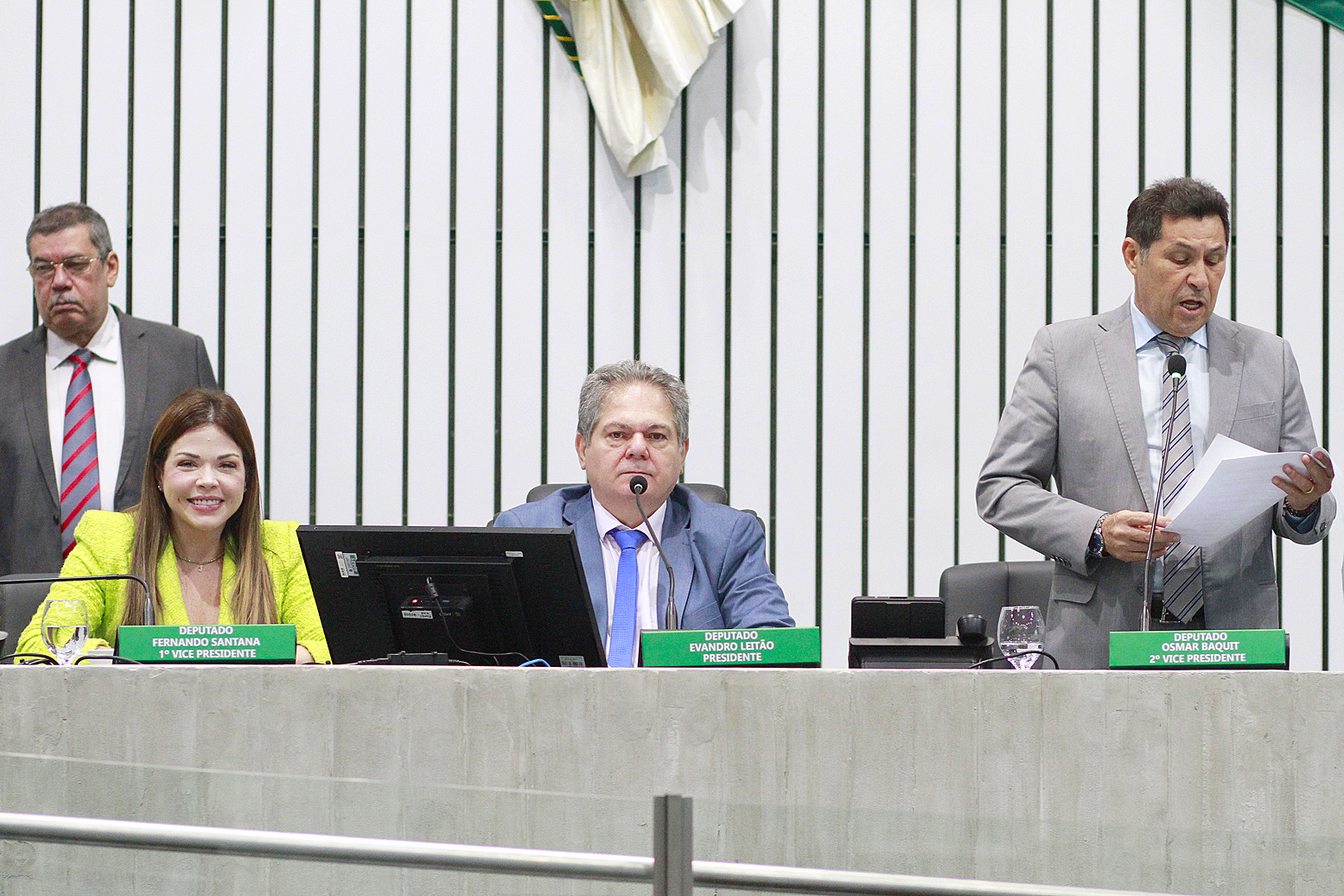 Leitura do expediente da sessão legislativa desta terça-feira