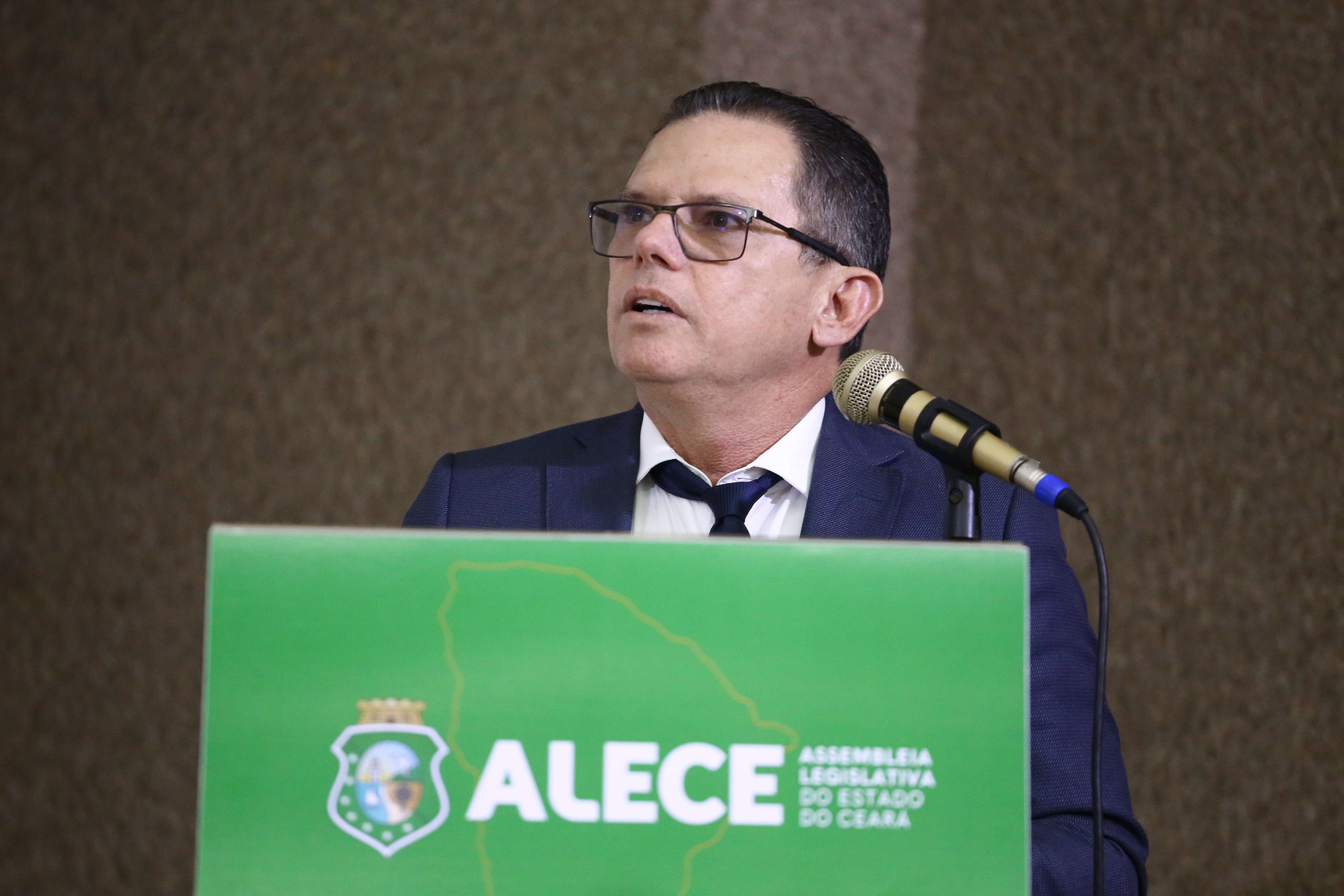 Lucinildo Frota critica aliança de Roberto Pessoa com o PT