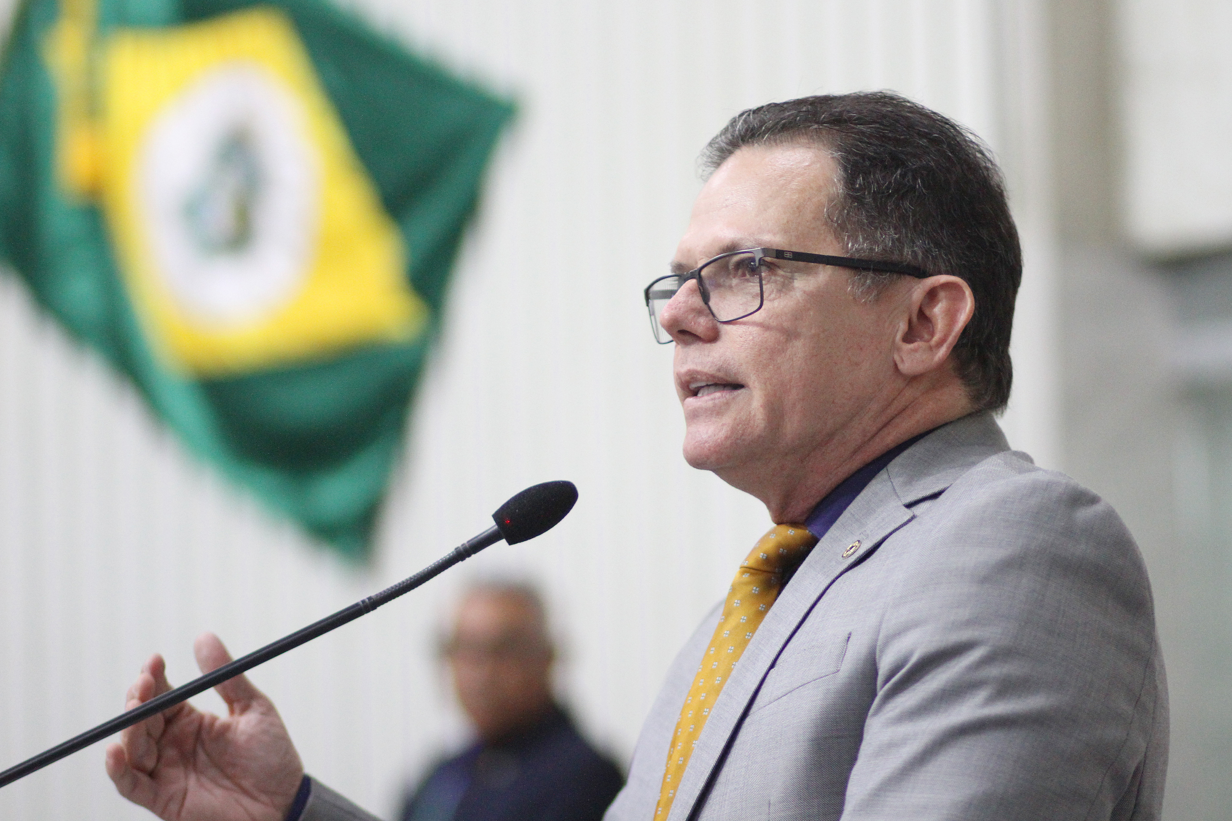 Dep. Lucinildo Frota ( PMN )