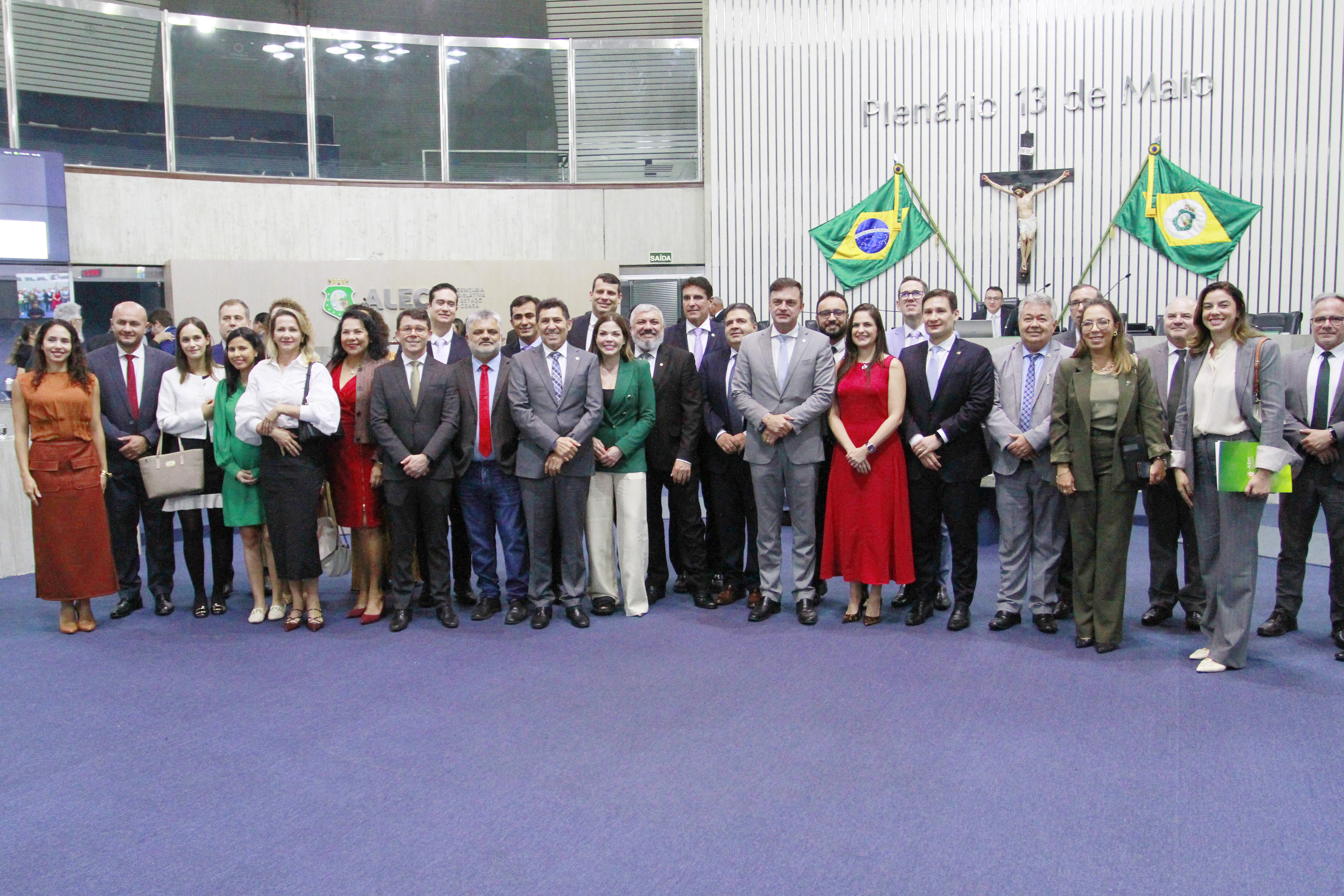 Alece recebe visita de defensores e defensoras públicas gerais