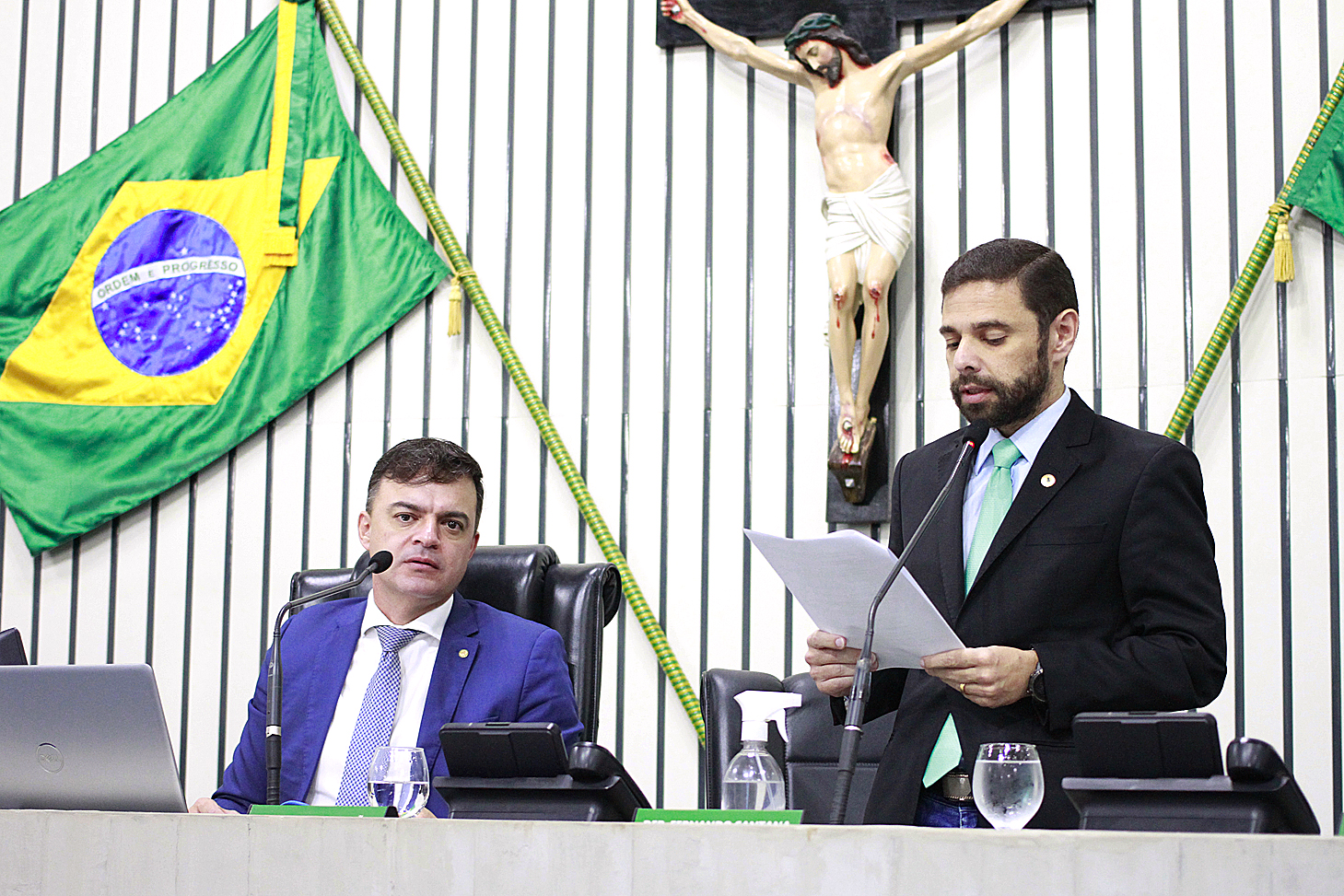 Leitura do expediente da sessão legislativa desta terça-feira