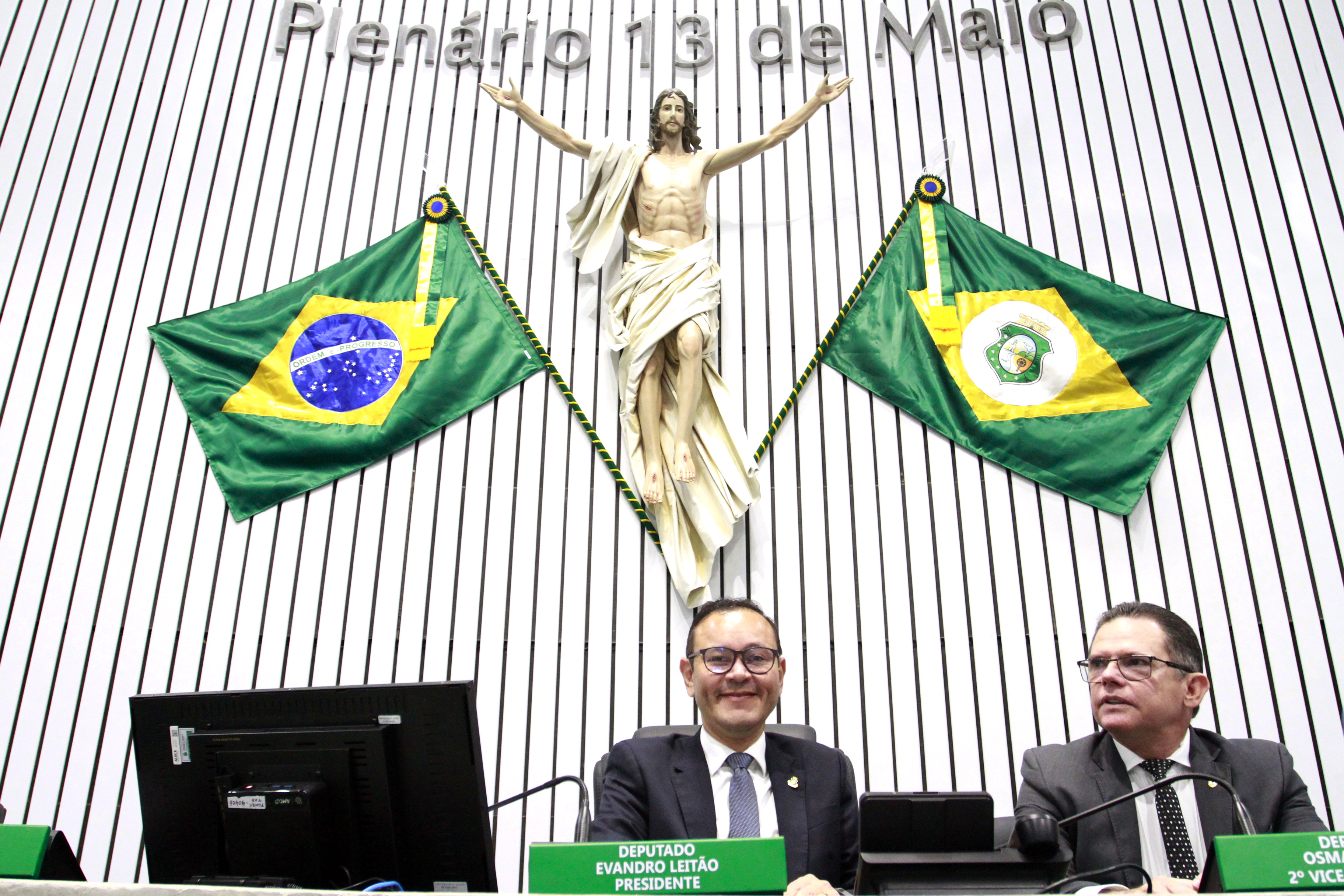 Leitura do expediente da sessão legislativa desta quinta-feira