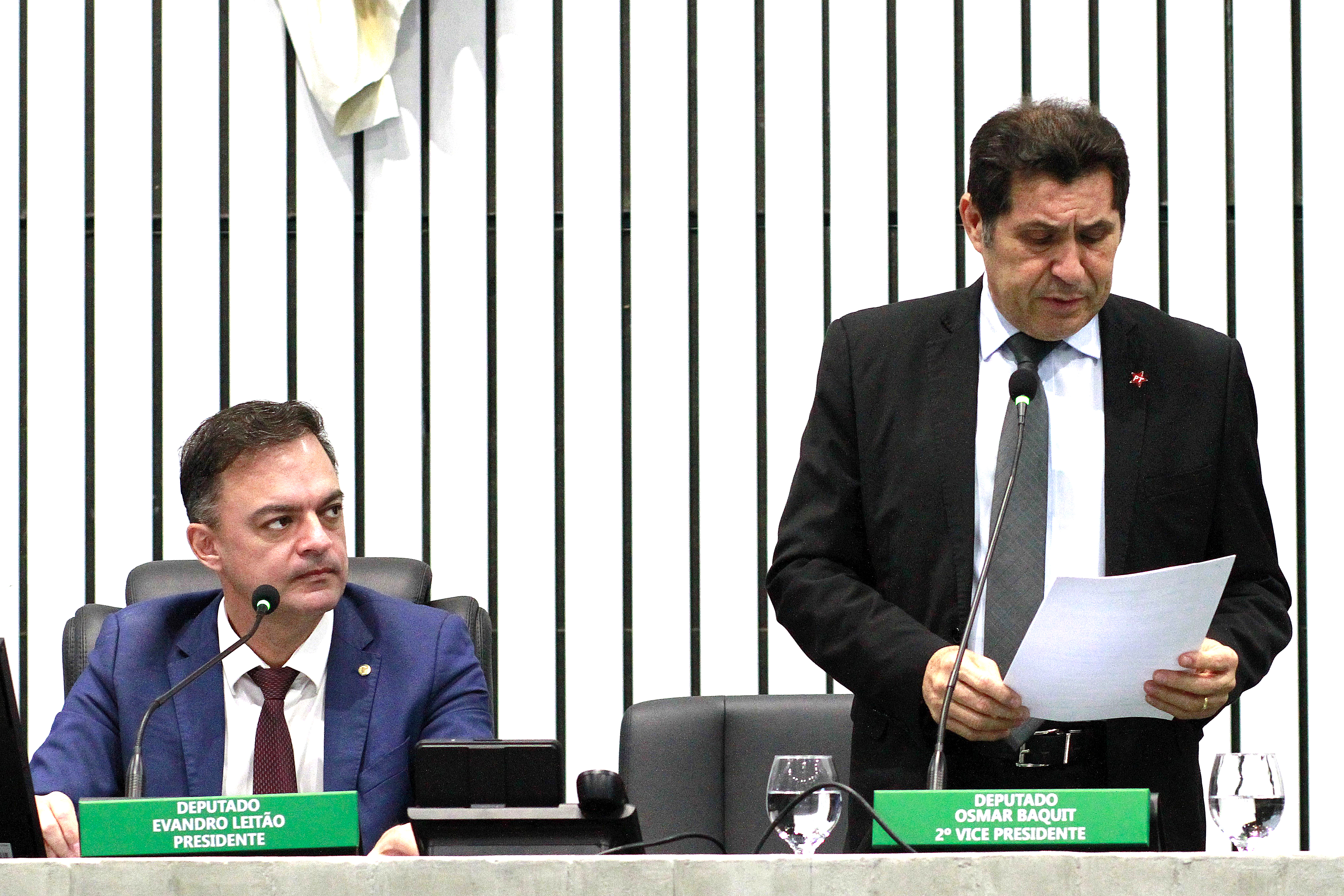 Leitura do expediente da sessão legislativa desta terça-feira