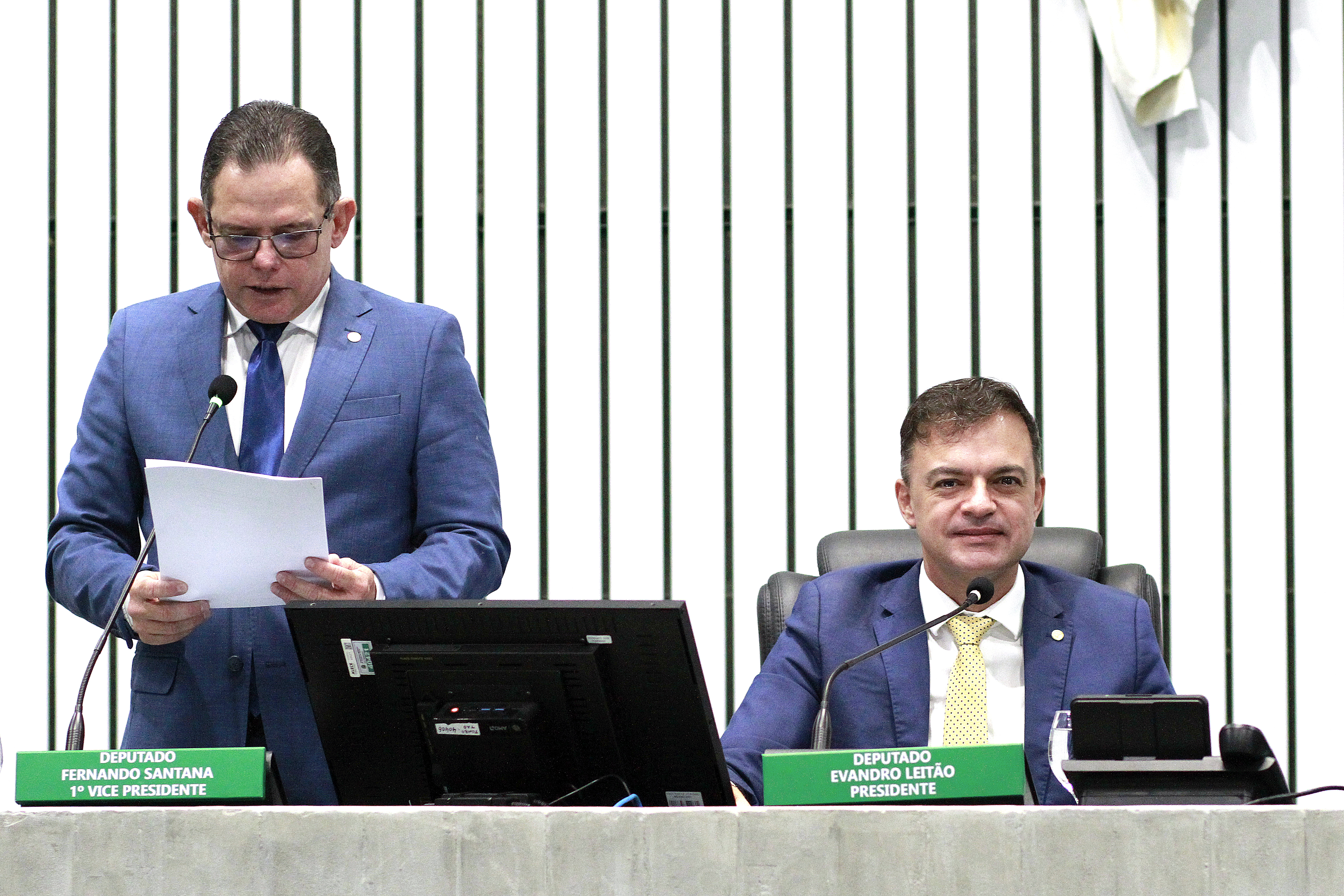 Leitura do expediente da sessão legislativa desta quinta-feira
