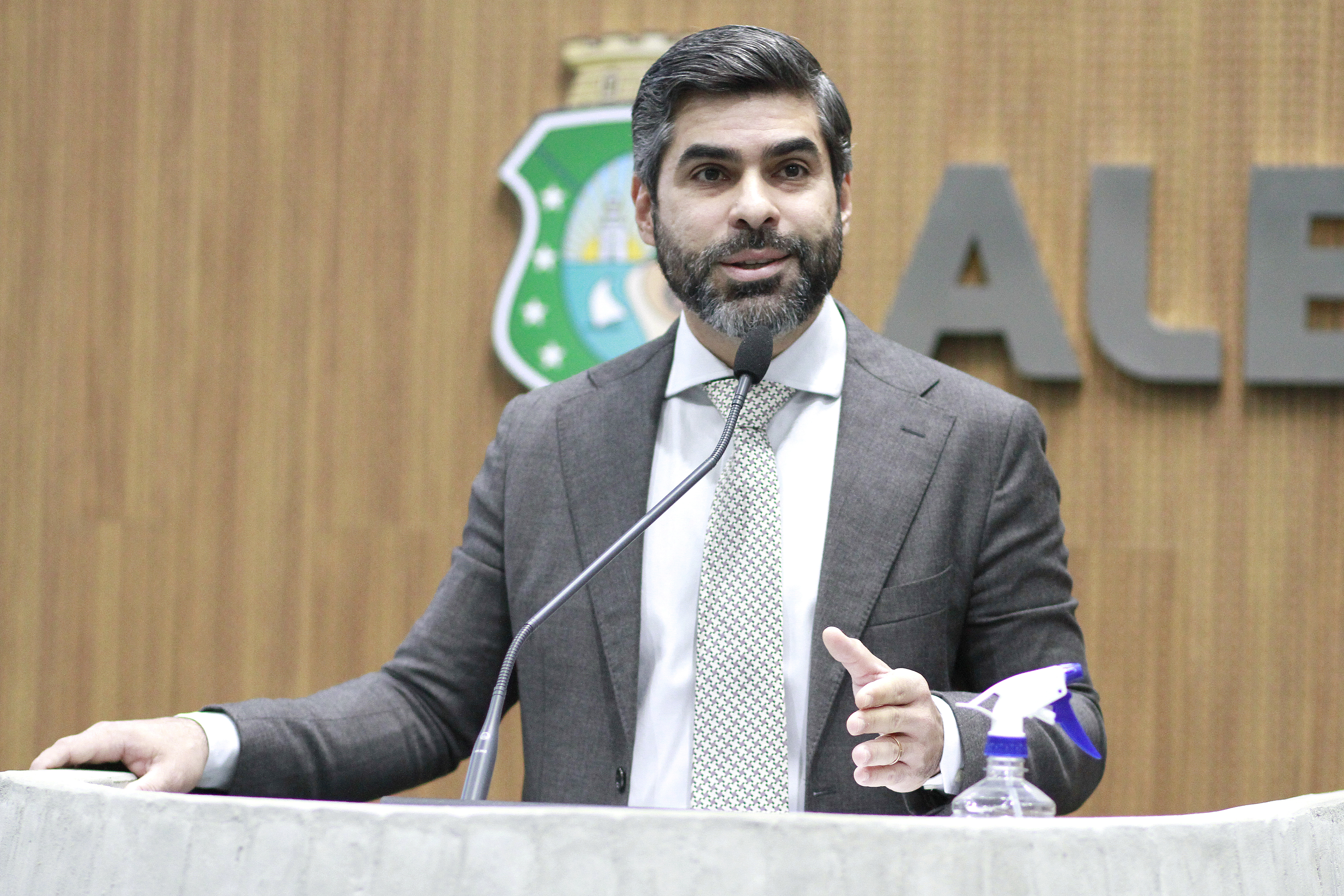 Deputado Queiroz Filho (PDT)