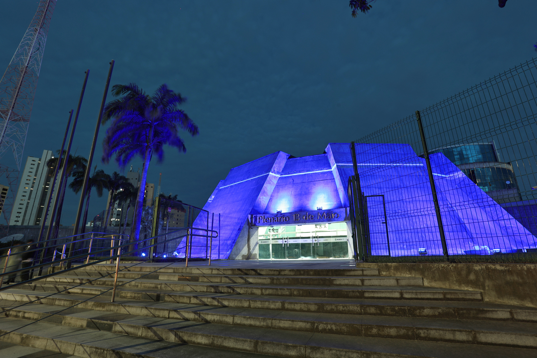 A Alece abraça a campanha a Abril Azul em prol da conscientização sobre o Transtorno do Espectro Autista (TEA)