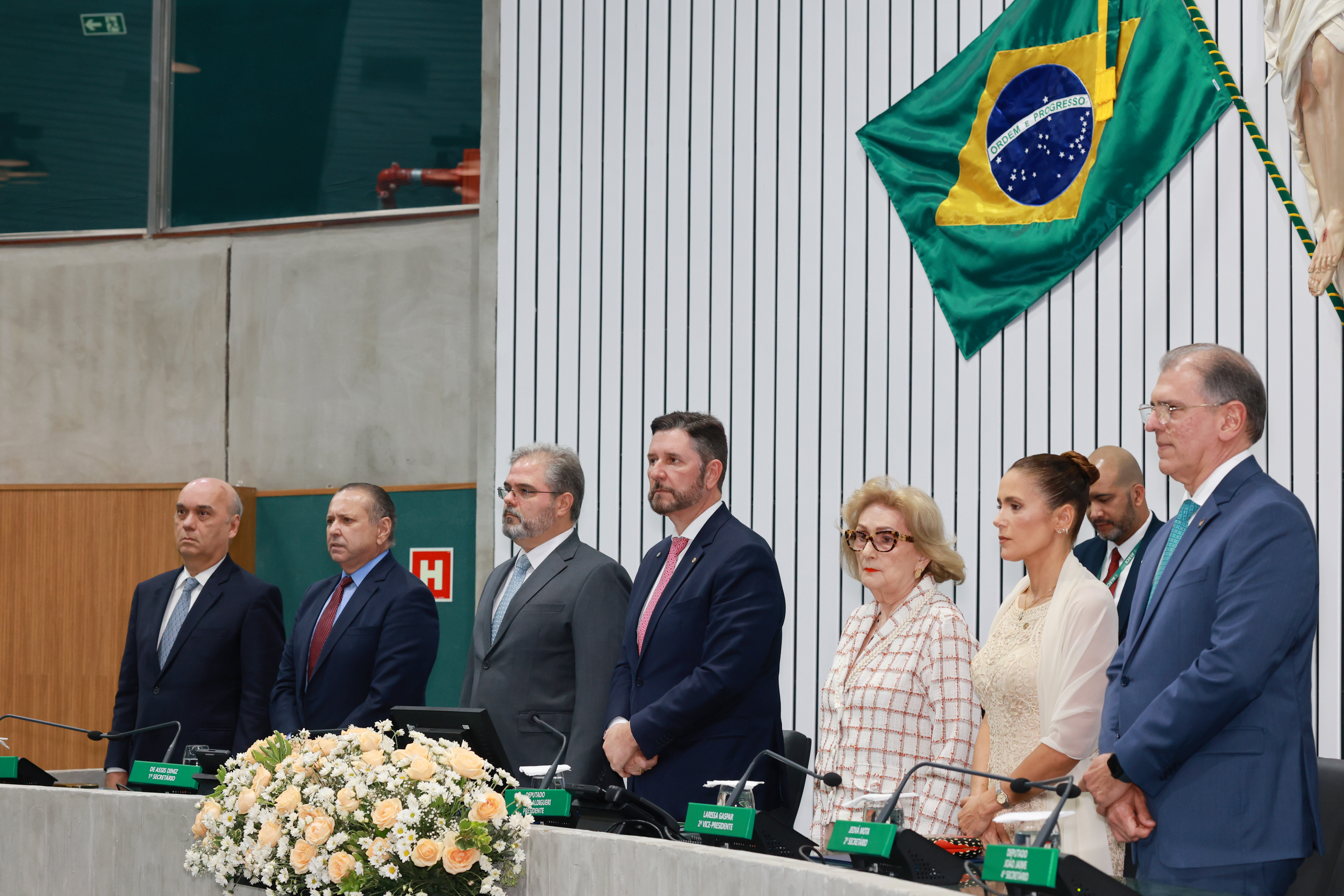 Sessão solene foi realizada no Plenário 13 de Maio