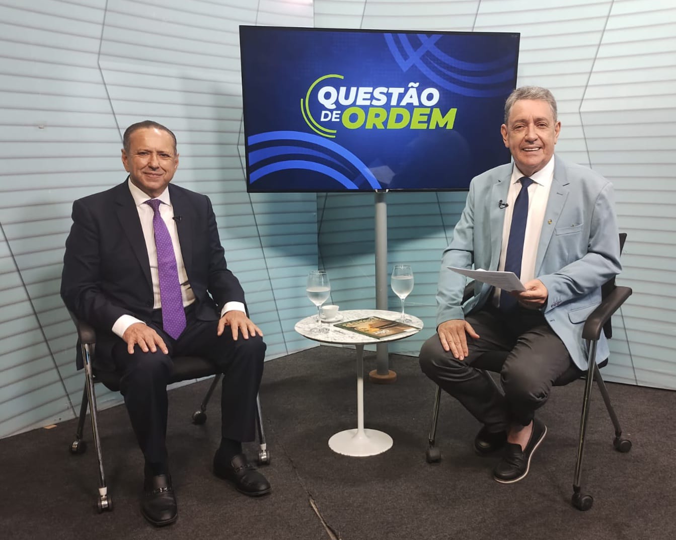 Secretário de Desenvolvimento Econômico, Domingo Filho e jornalista Renato Abreu