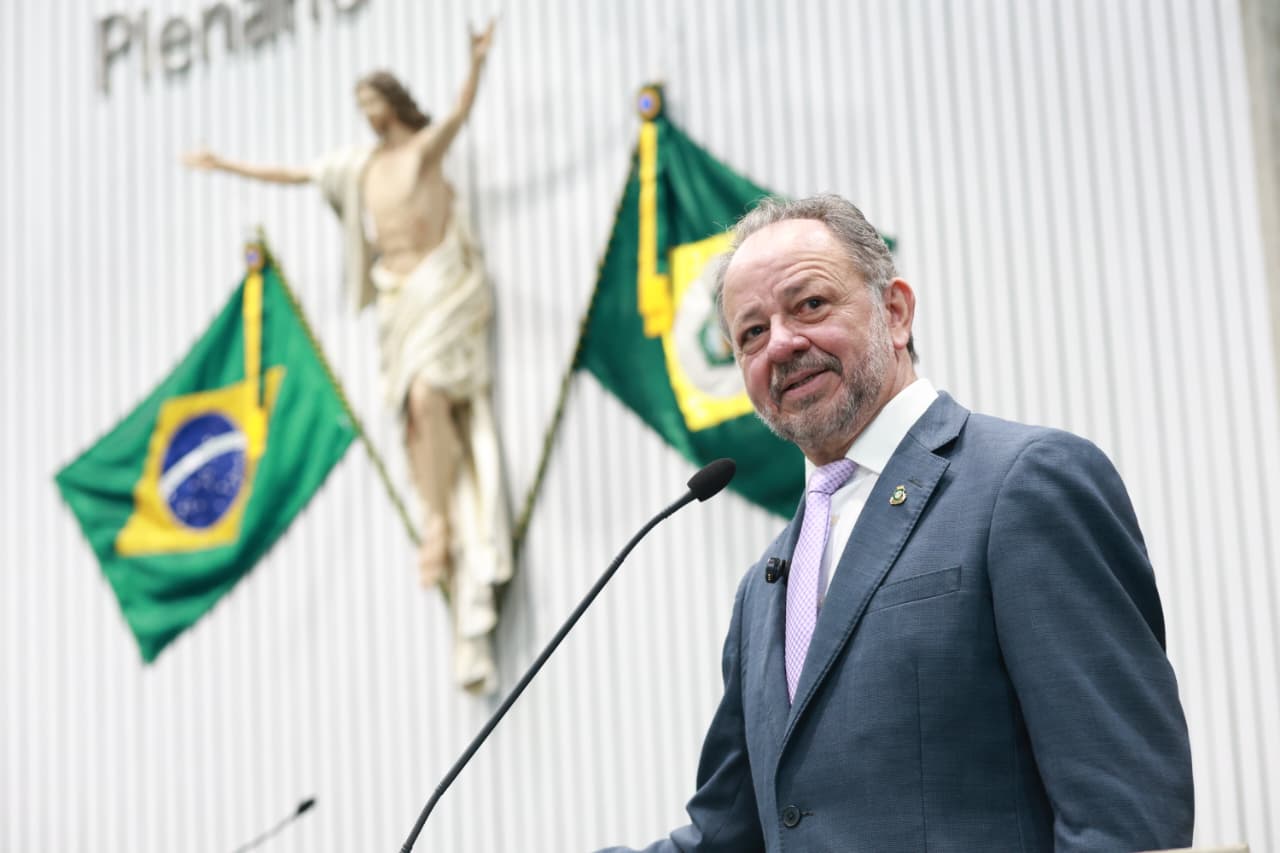 Deputado Acrísio Sena (PT)