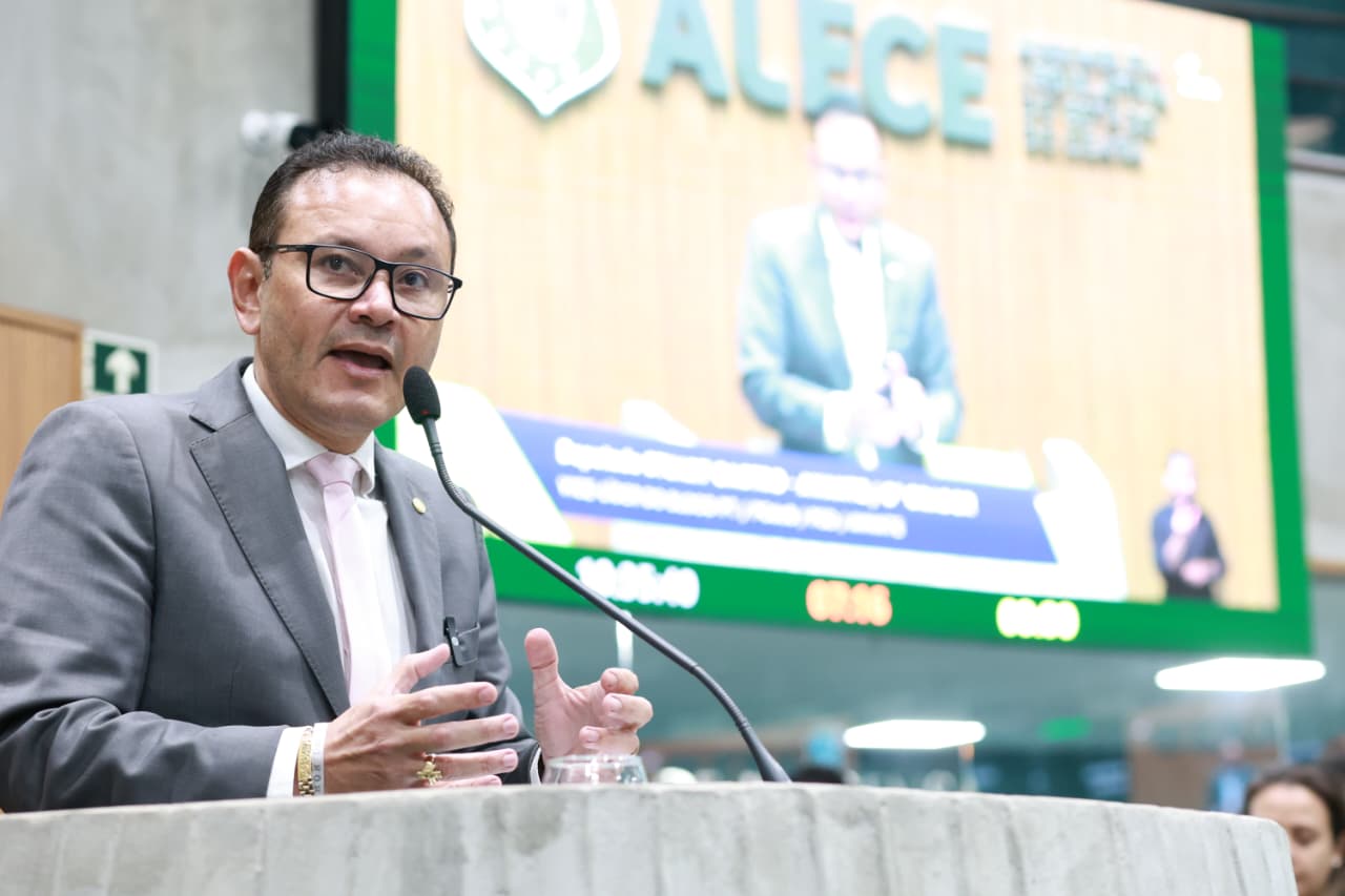 Deputado Stuart Castro (Avante)