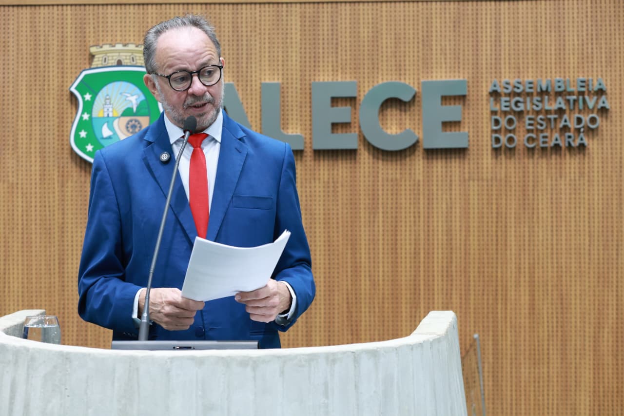 Deputado Acrísio Sena (PT)