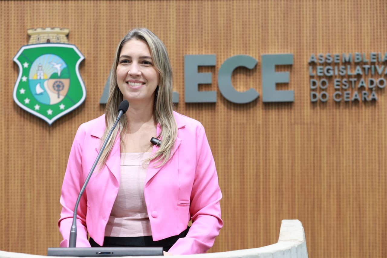 Deputada Larissa Gaspar (PT)