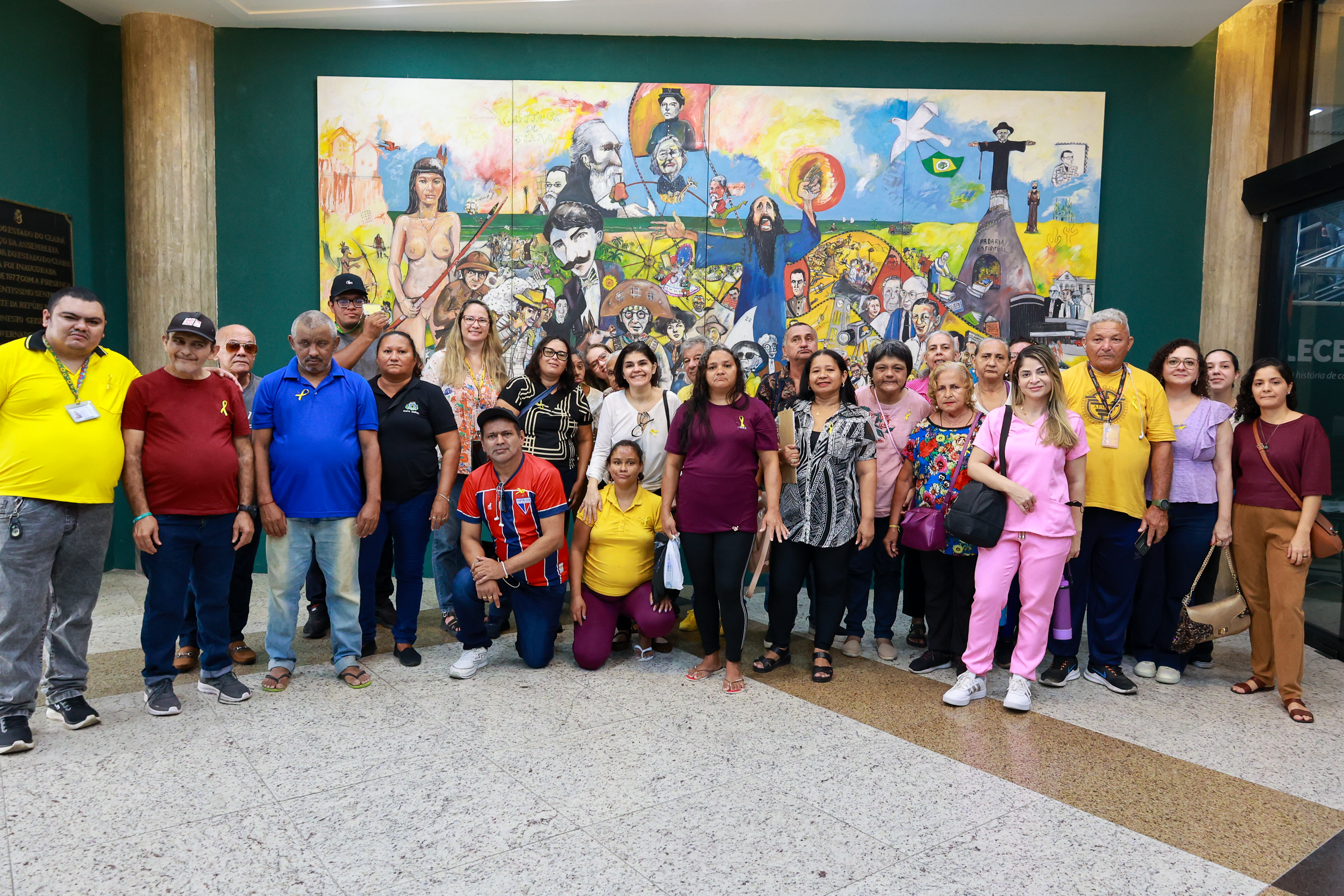 Visitantes de Caucaia, Maracanaú e Fortaleza conhecem o funcionamento da Alece nesta semana