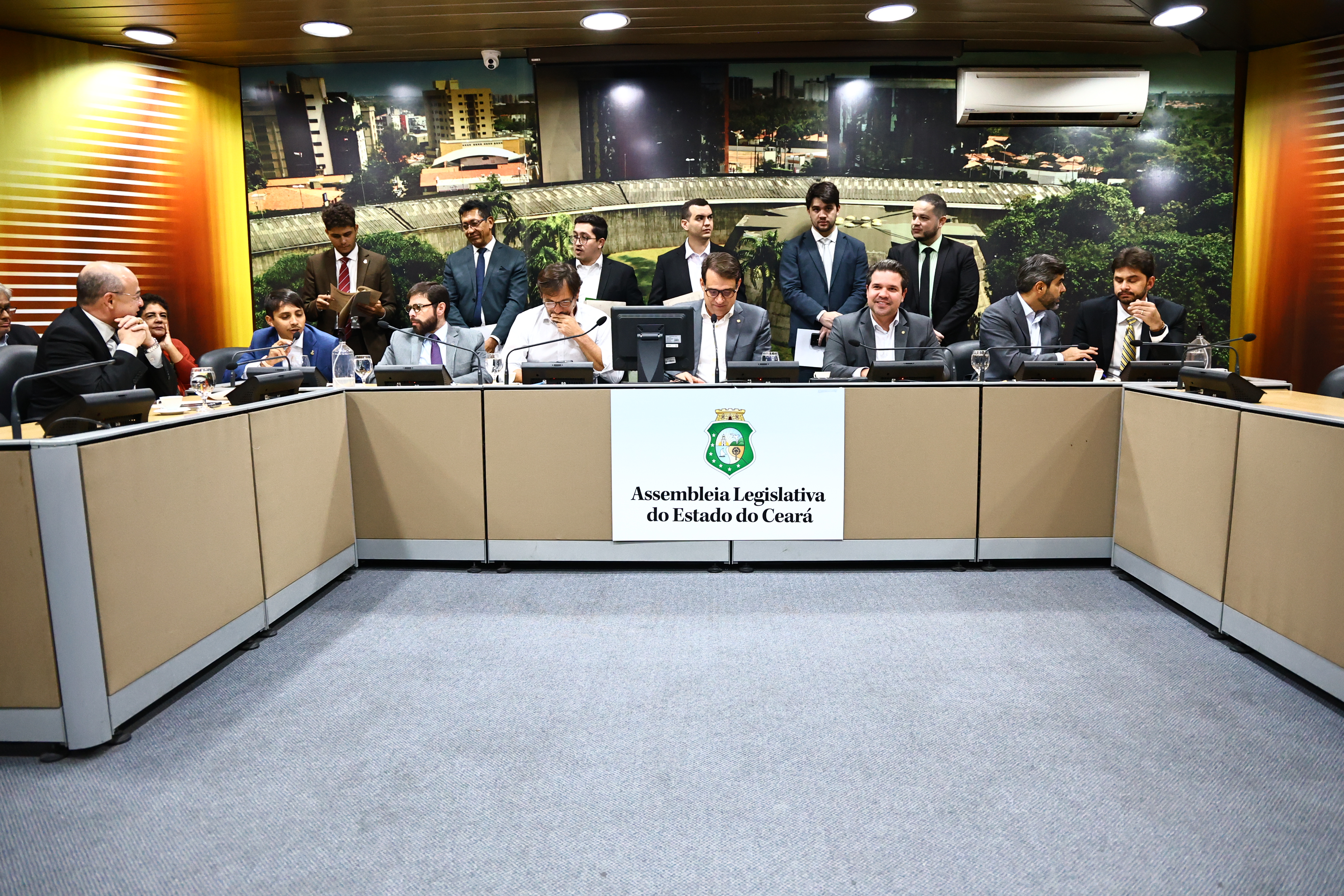 Reunião da CCJR nesta terça-feira (28/10)