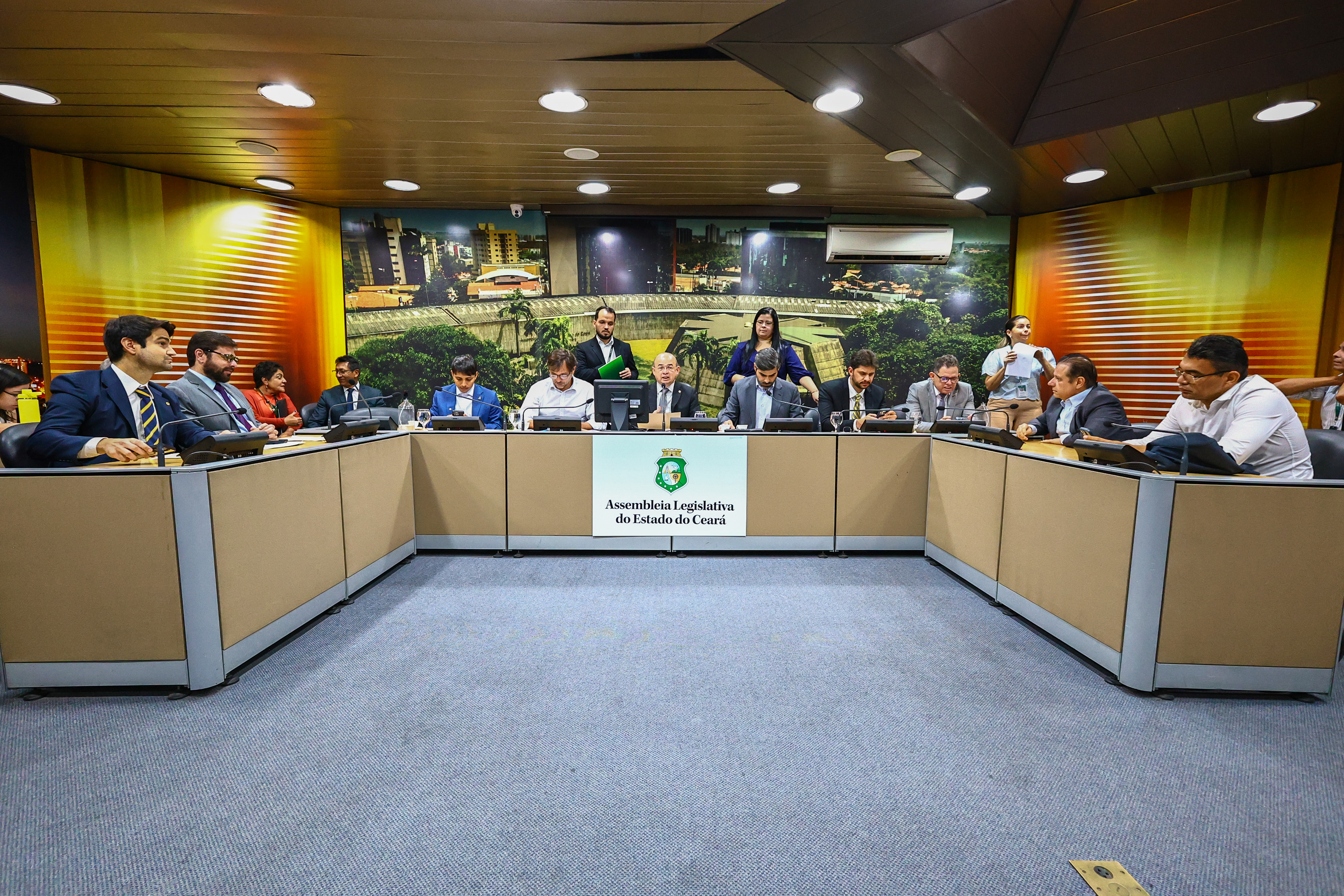 Reunião da Coft nesta terça-feira (28/10)