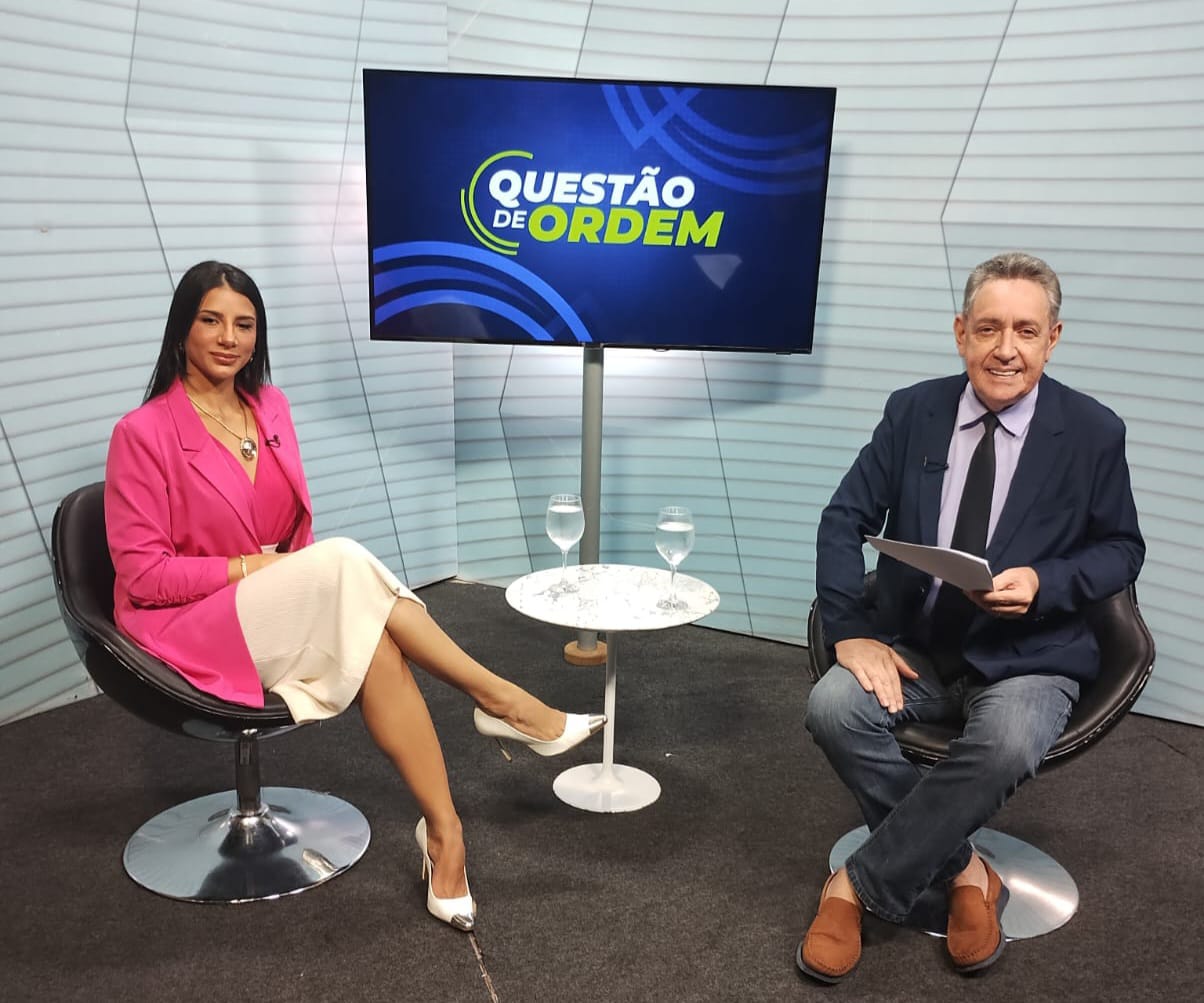 Juíza Dayana Tavares e jornalista Renato Abreu