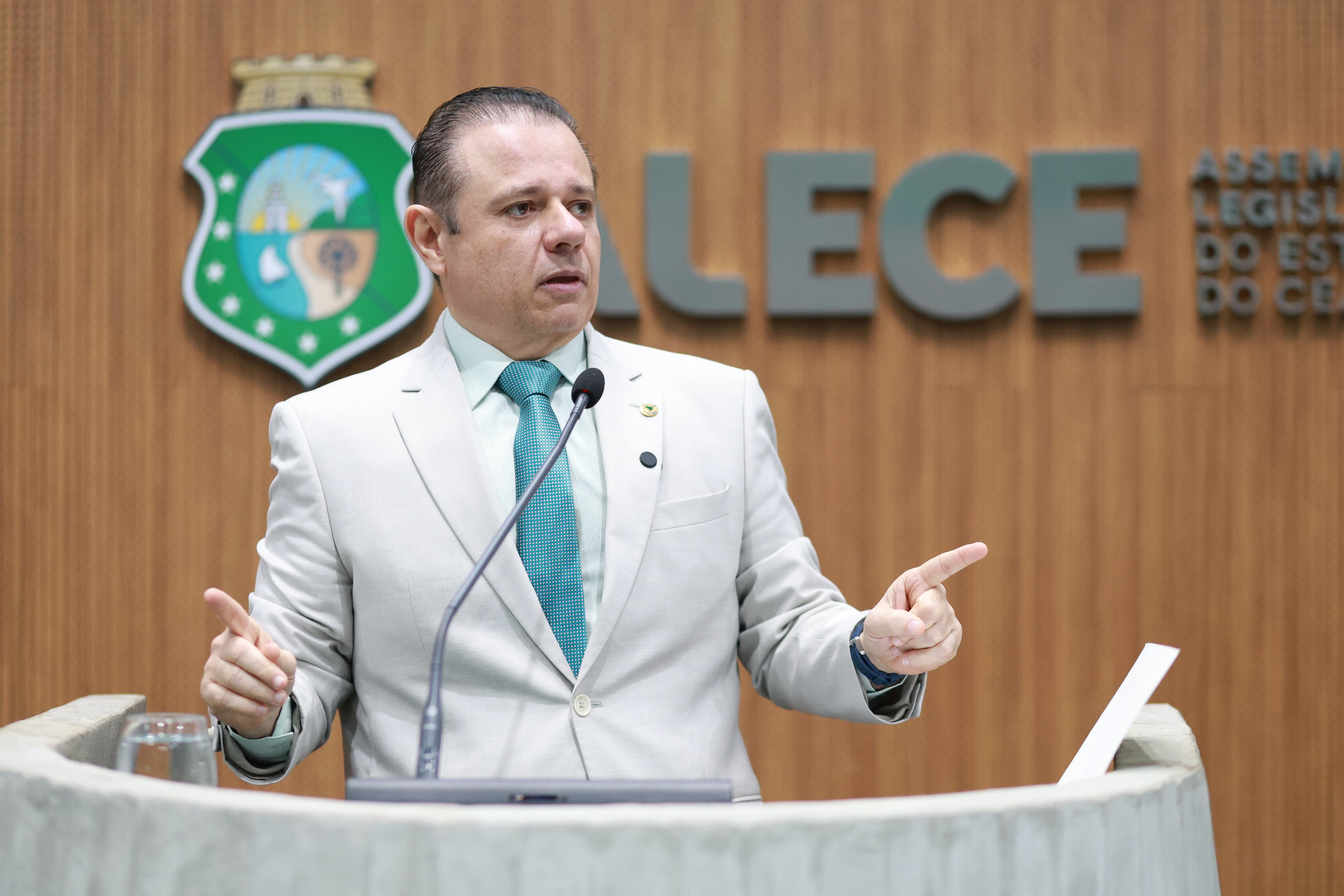 Deputado Cláudio Pinho (PDT)