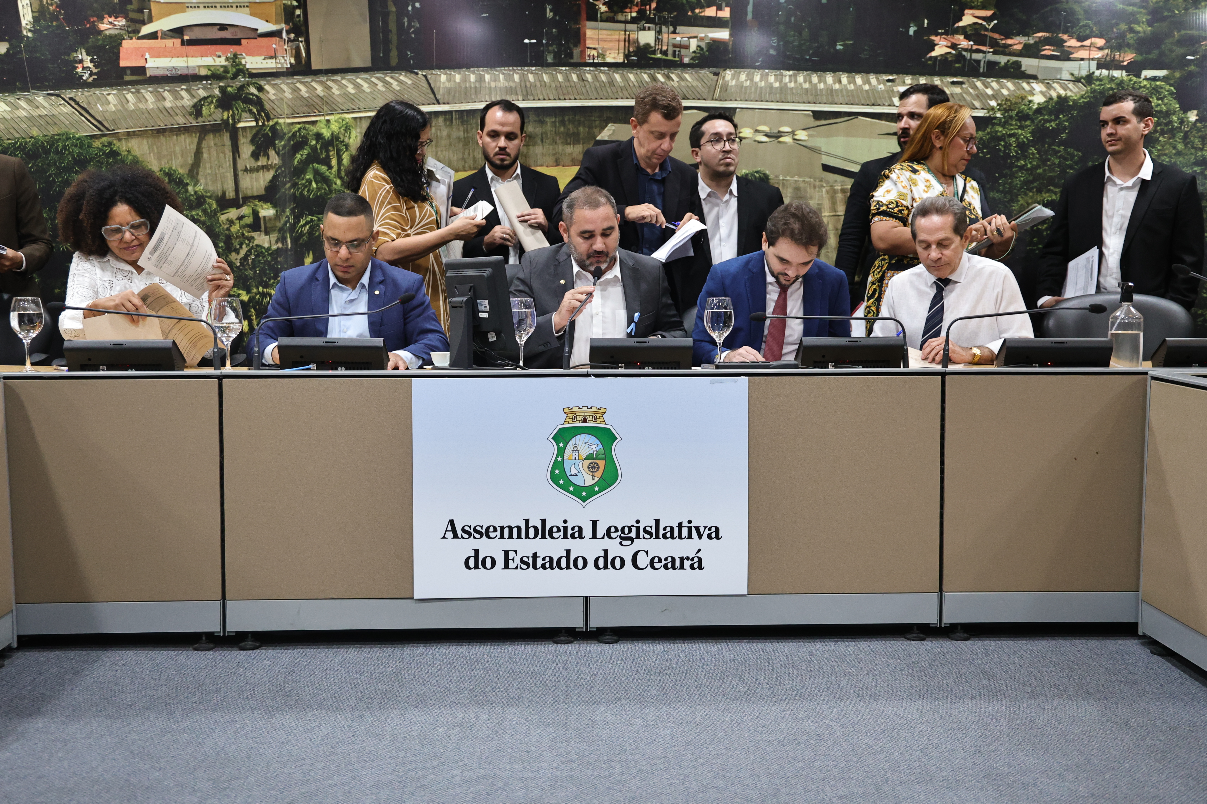 CCJR aprova 18 projetos de autoria de parlamentares