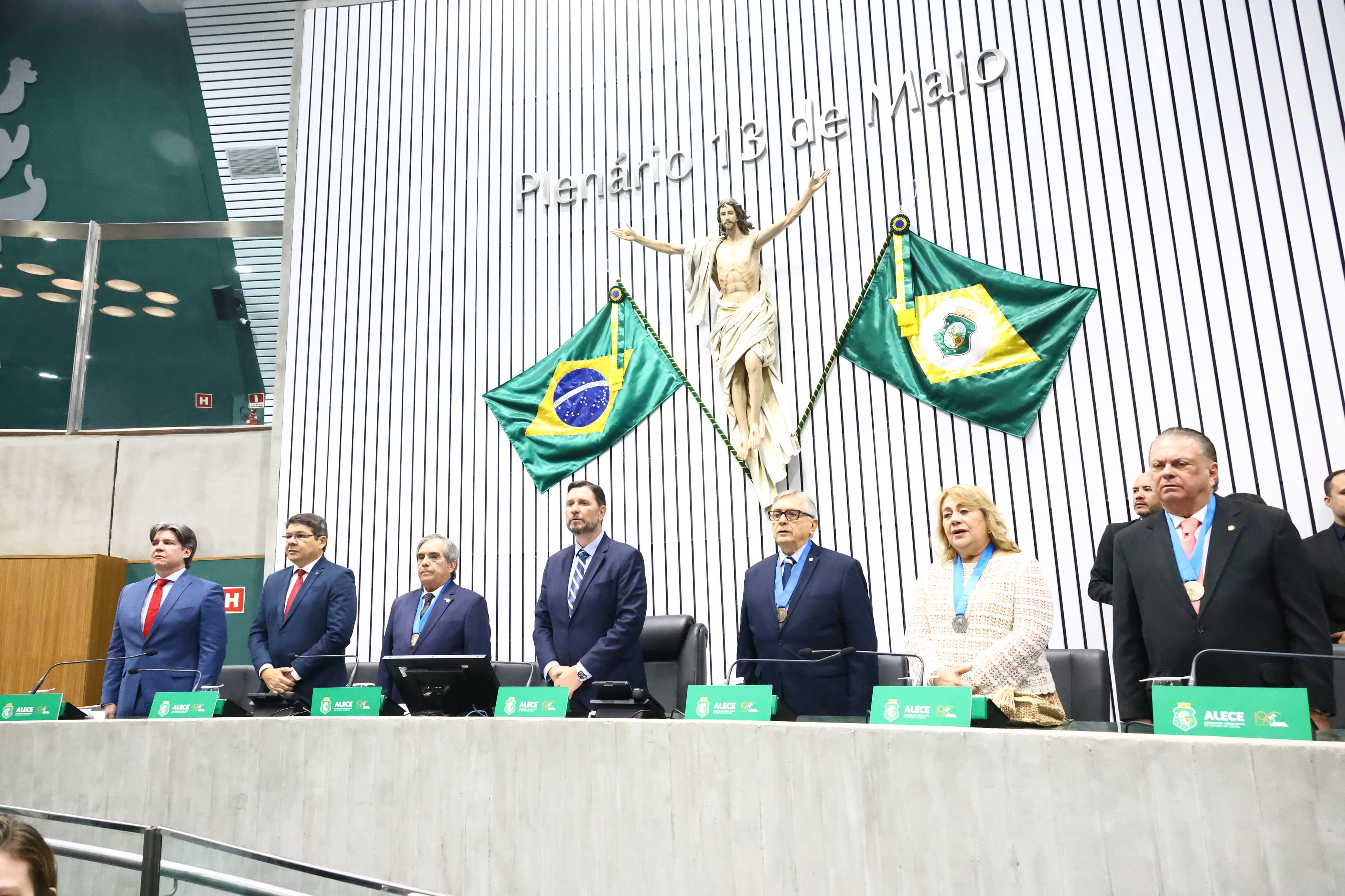 Alece reconhece as contribuições da Academia Cearense de Engenharia para o desenvolvimento do Ceará