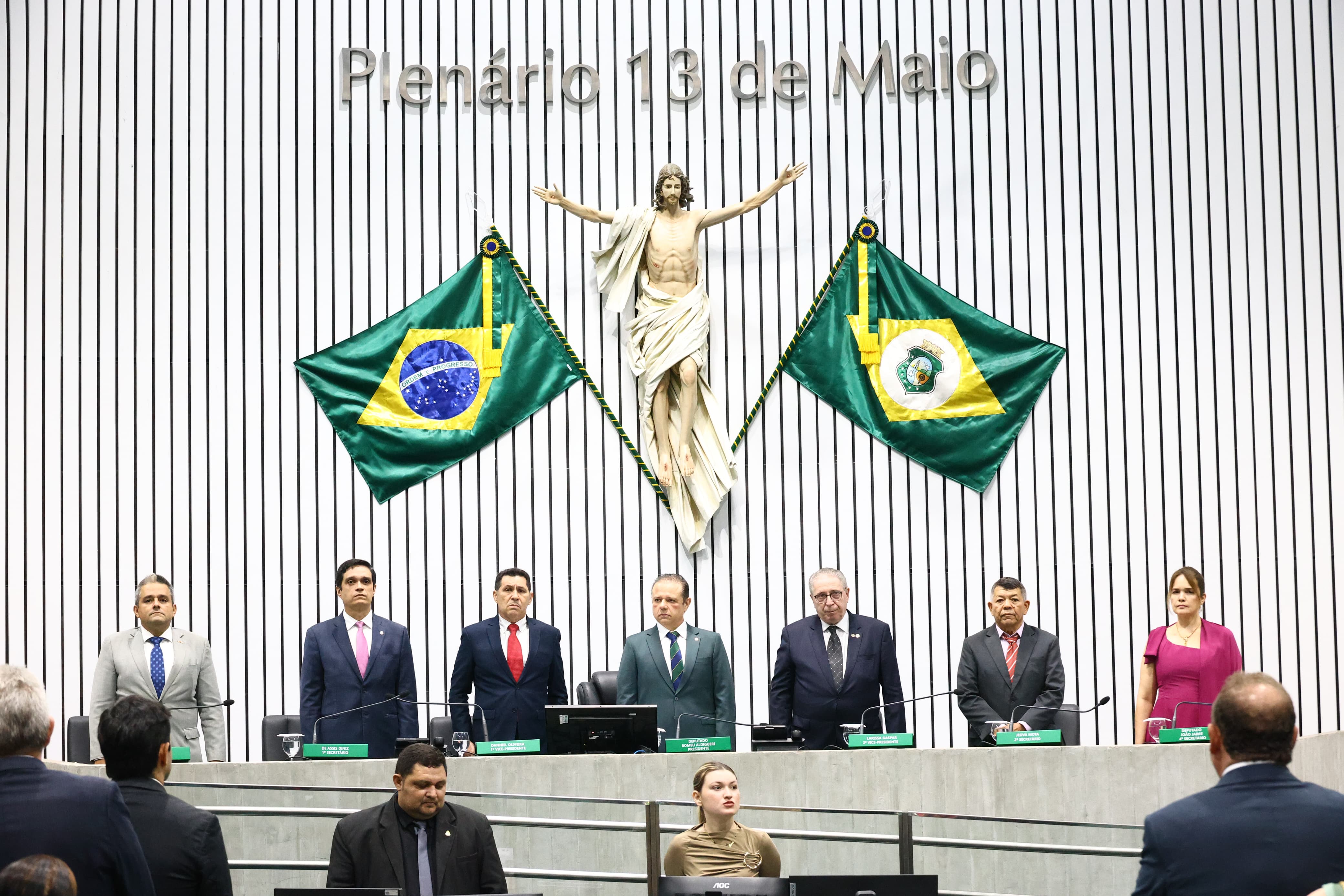 Sessão solene ressalta o trabalho realizado por notários e registradores no Ceará