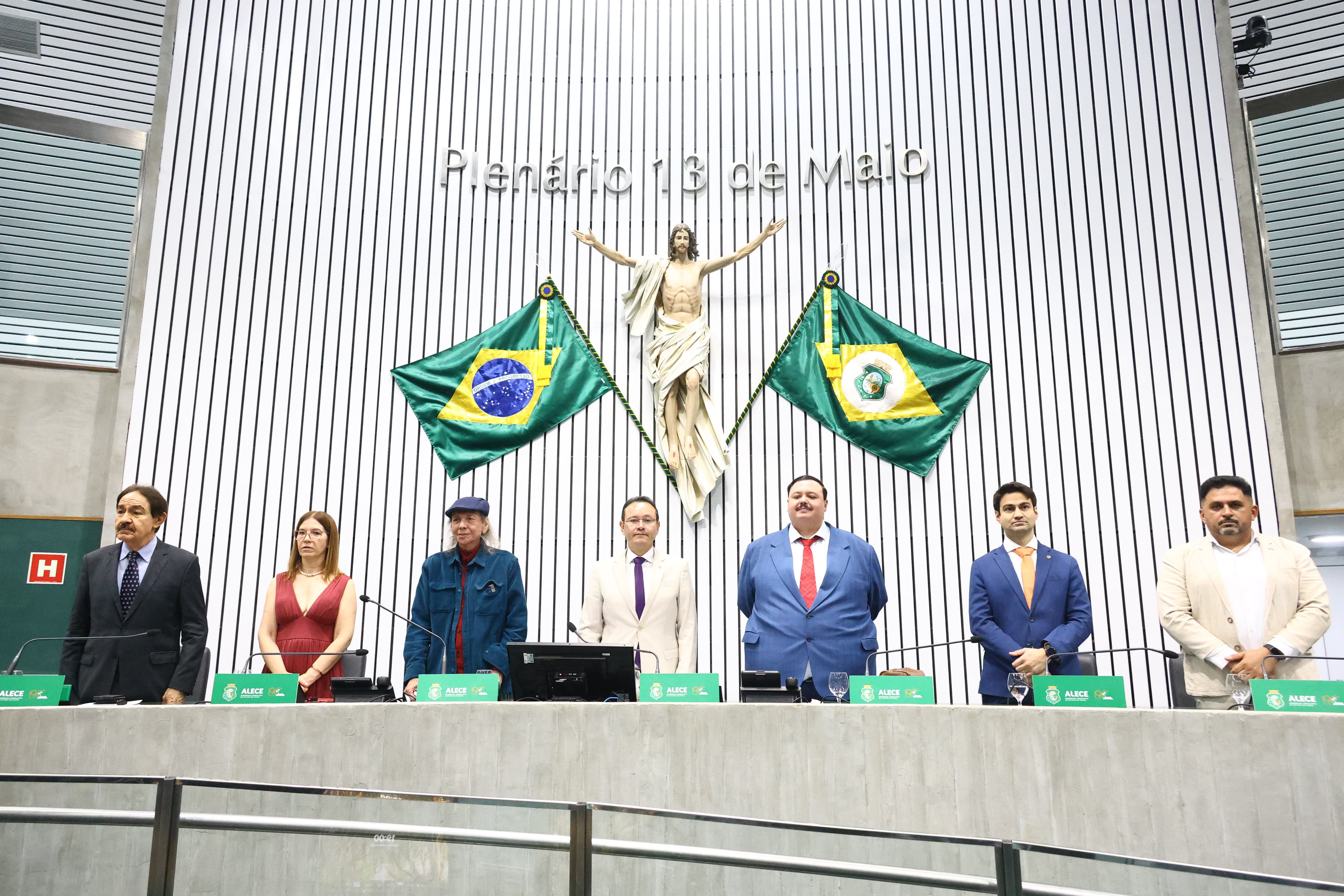 Músicos do Ceará recebem homenagem em solenidade na Alece