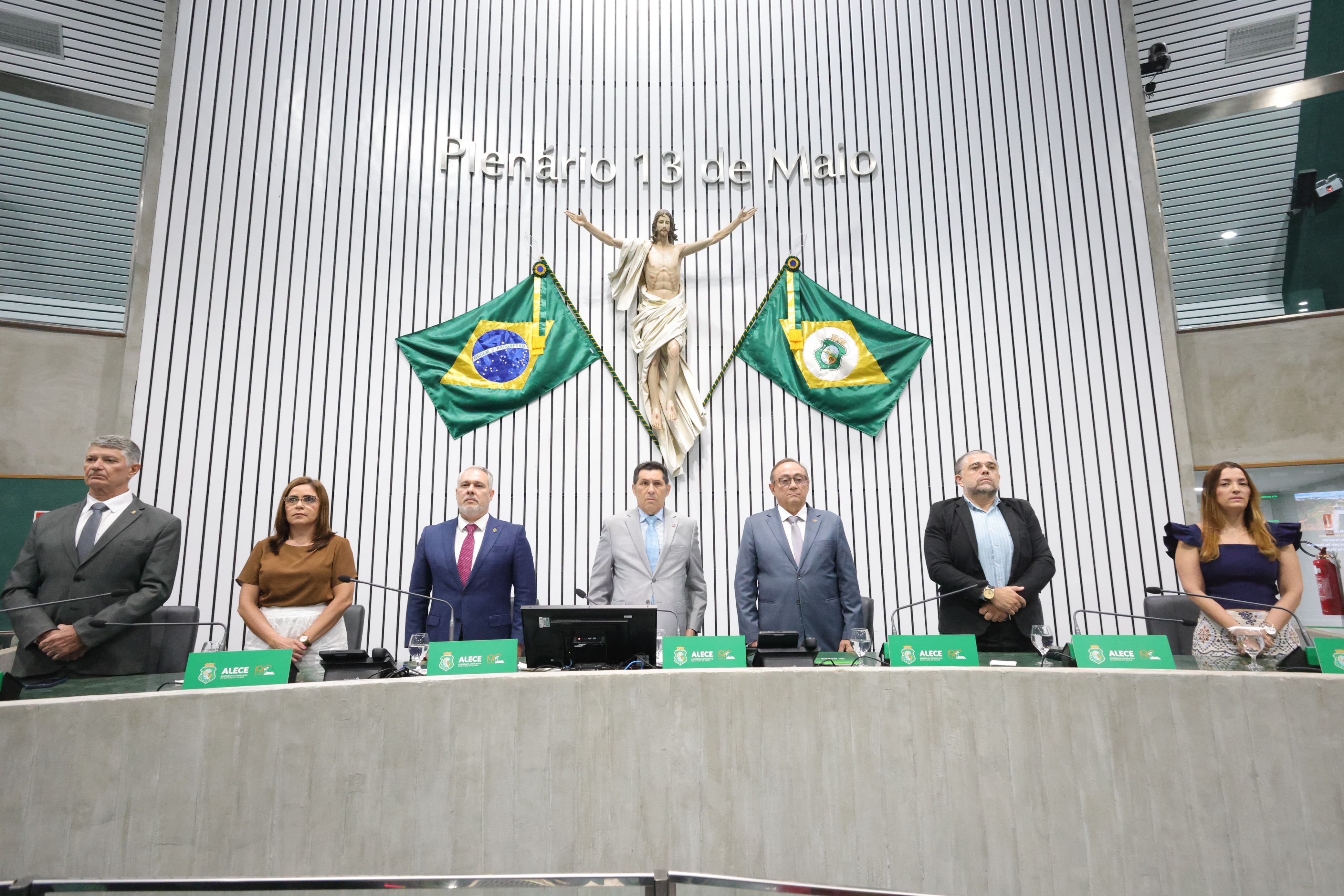 Alece reconhece importância do trabalho realizado pelos peritos criminais do Ceará