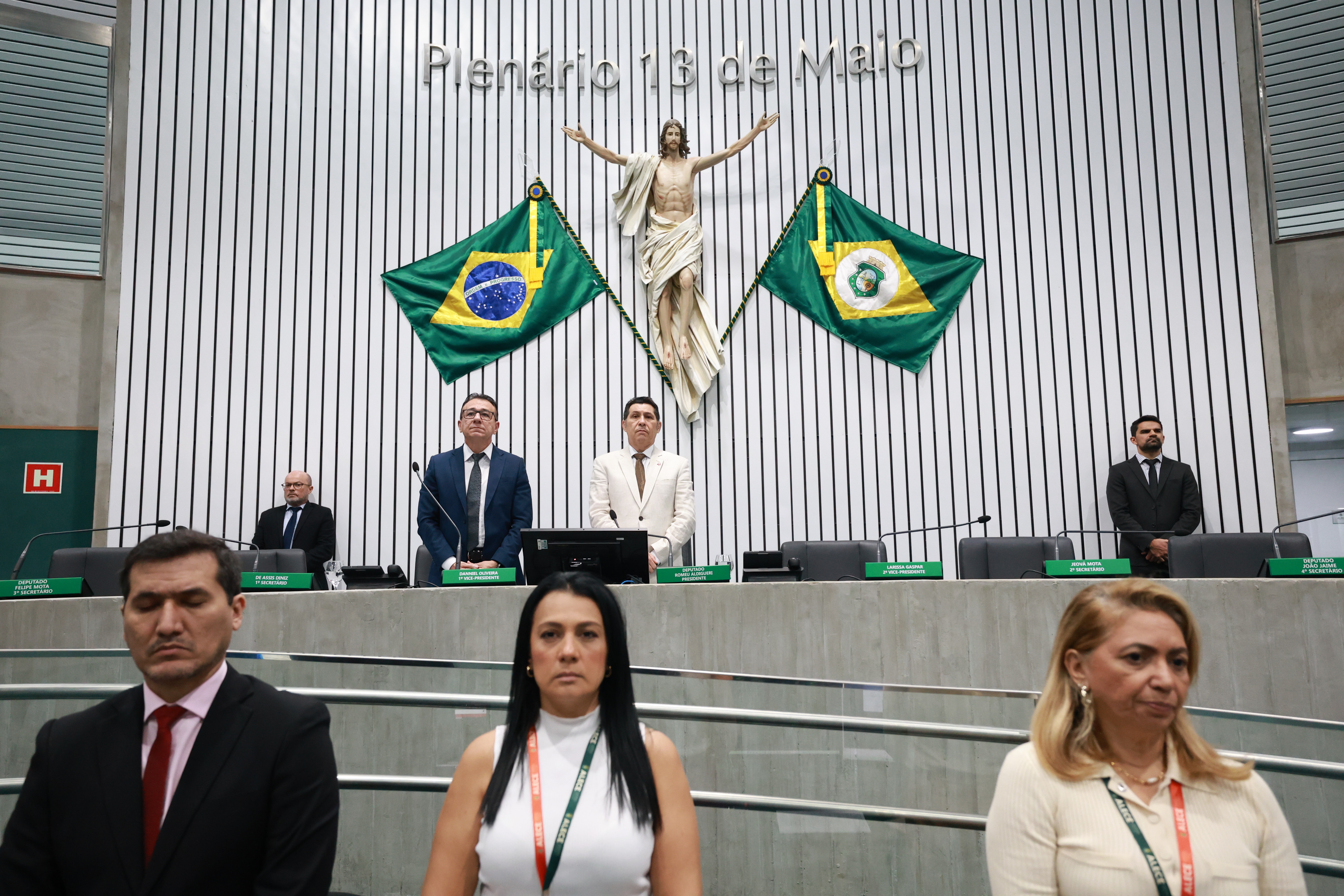 Alece suspende sessão plenária pela morte do ex-deputado Amadeu Arrais