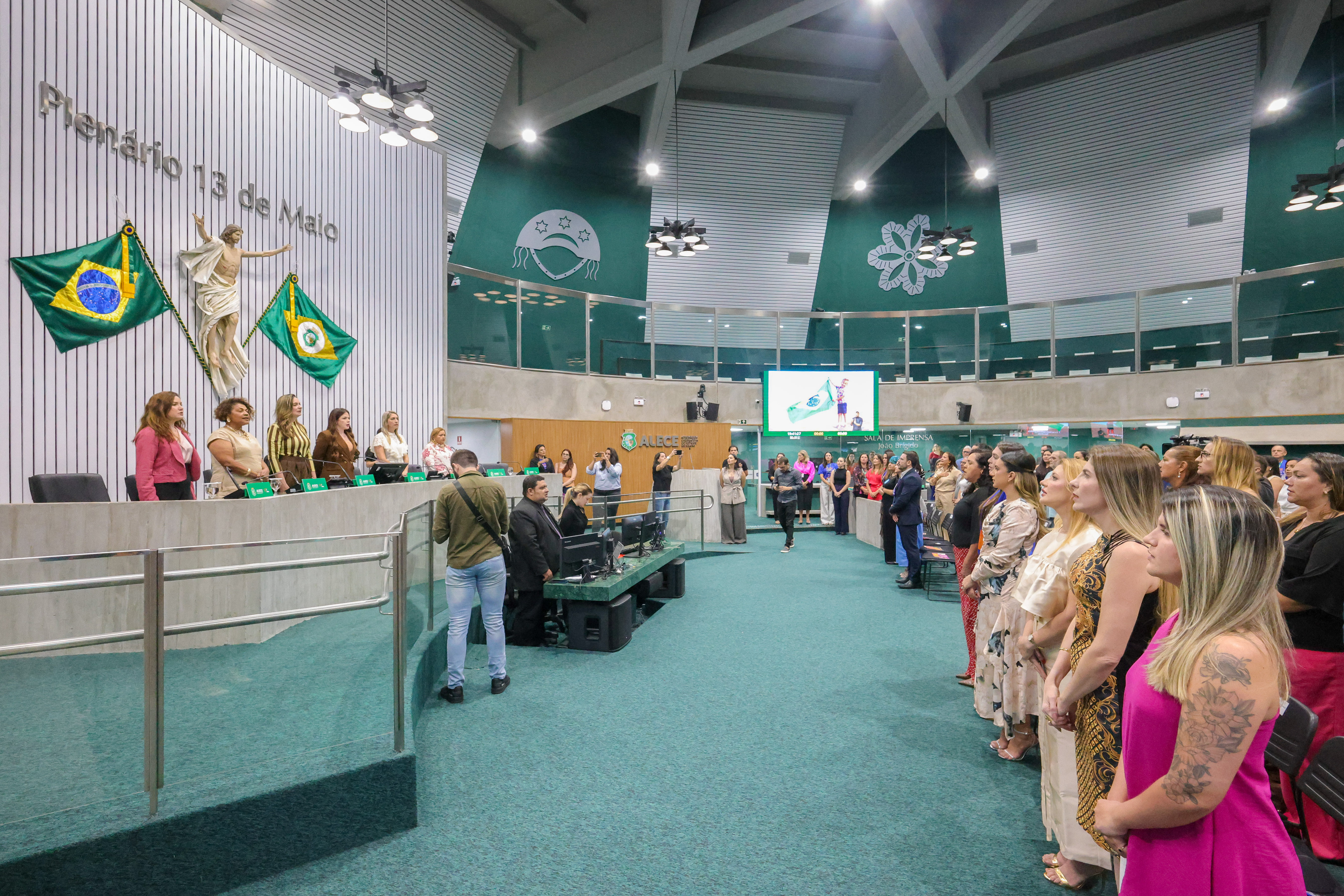 Alece encerra 21 Dias de Ativismo em sessão solene e reafirma fortalecimento de políticas públicas