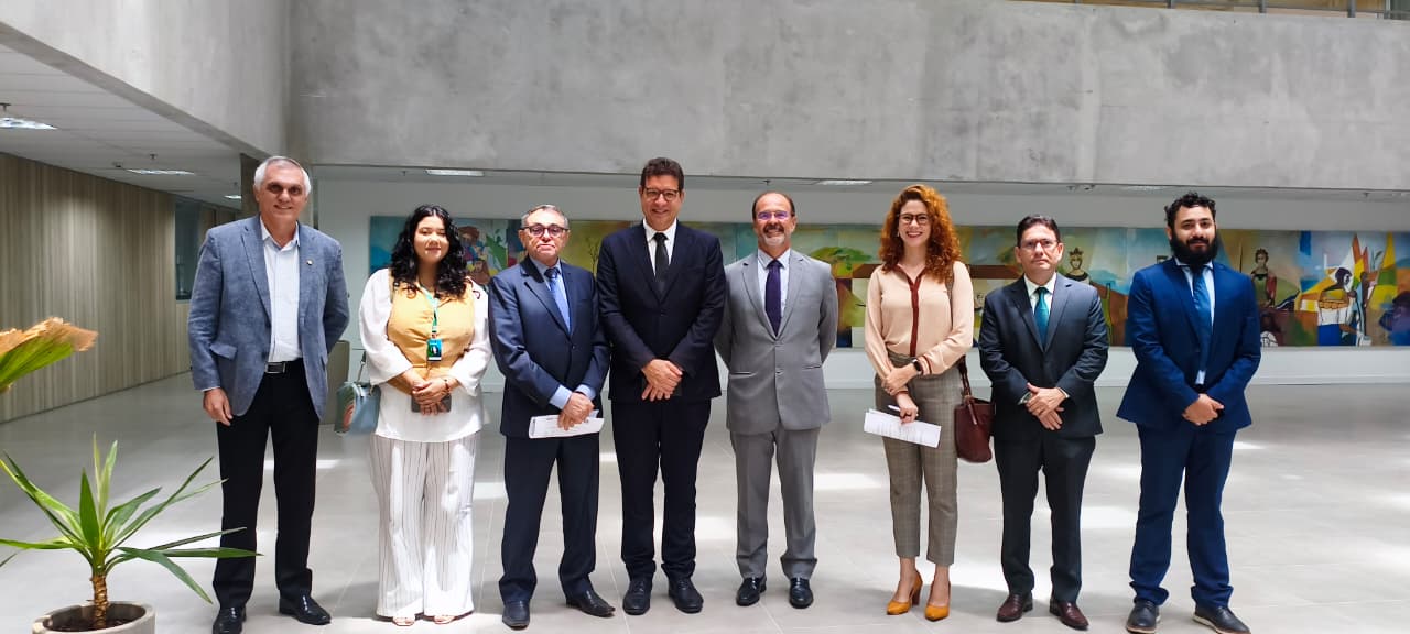 Presidente da CDHC se reúne com integrantes do TJCE para alinhar atuação na mediação de conflitos fundiários